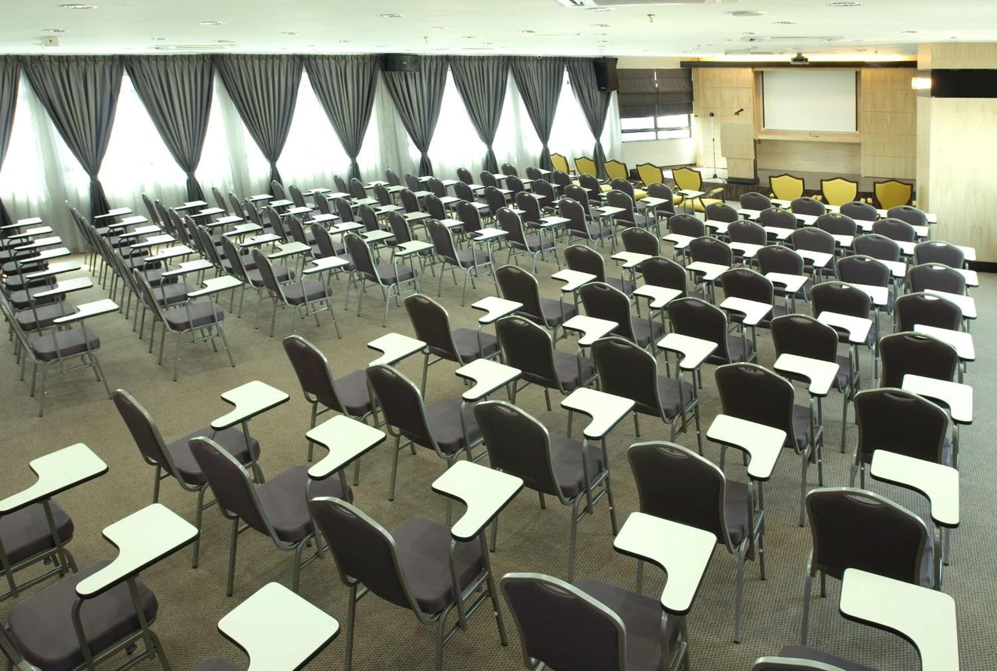 Sala de Reuniones Muarar 99 Hotel