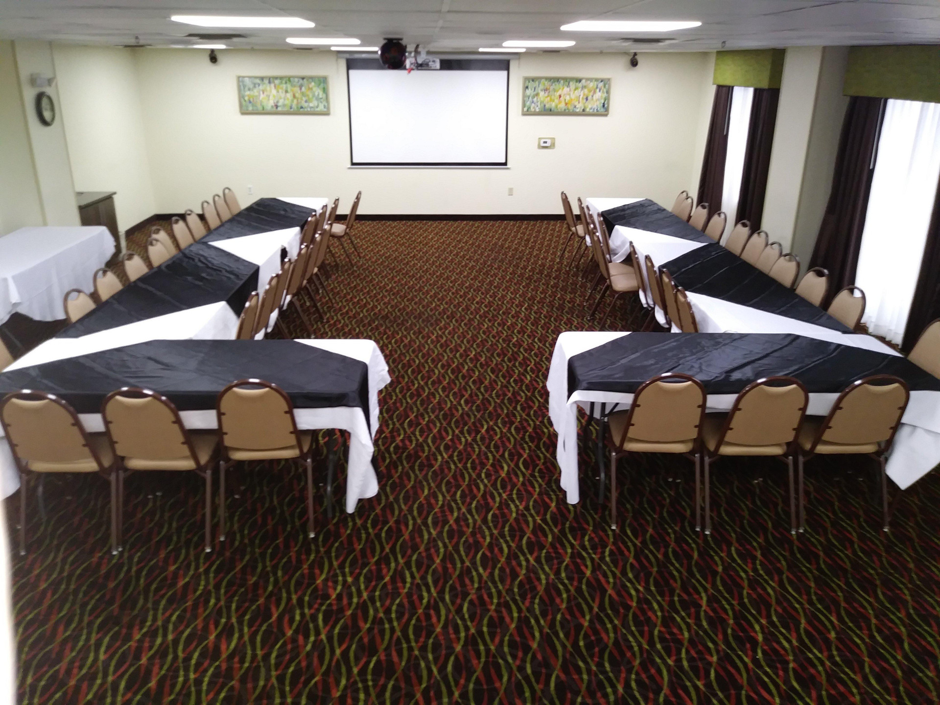 Centro de Negocios Holiday Inn Express & Suites Orange City - Deltona