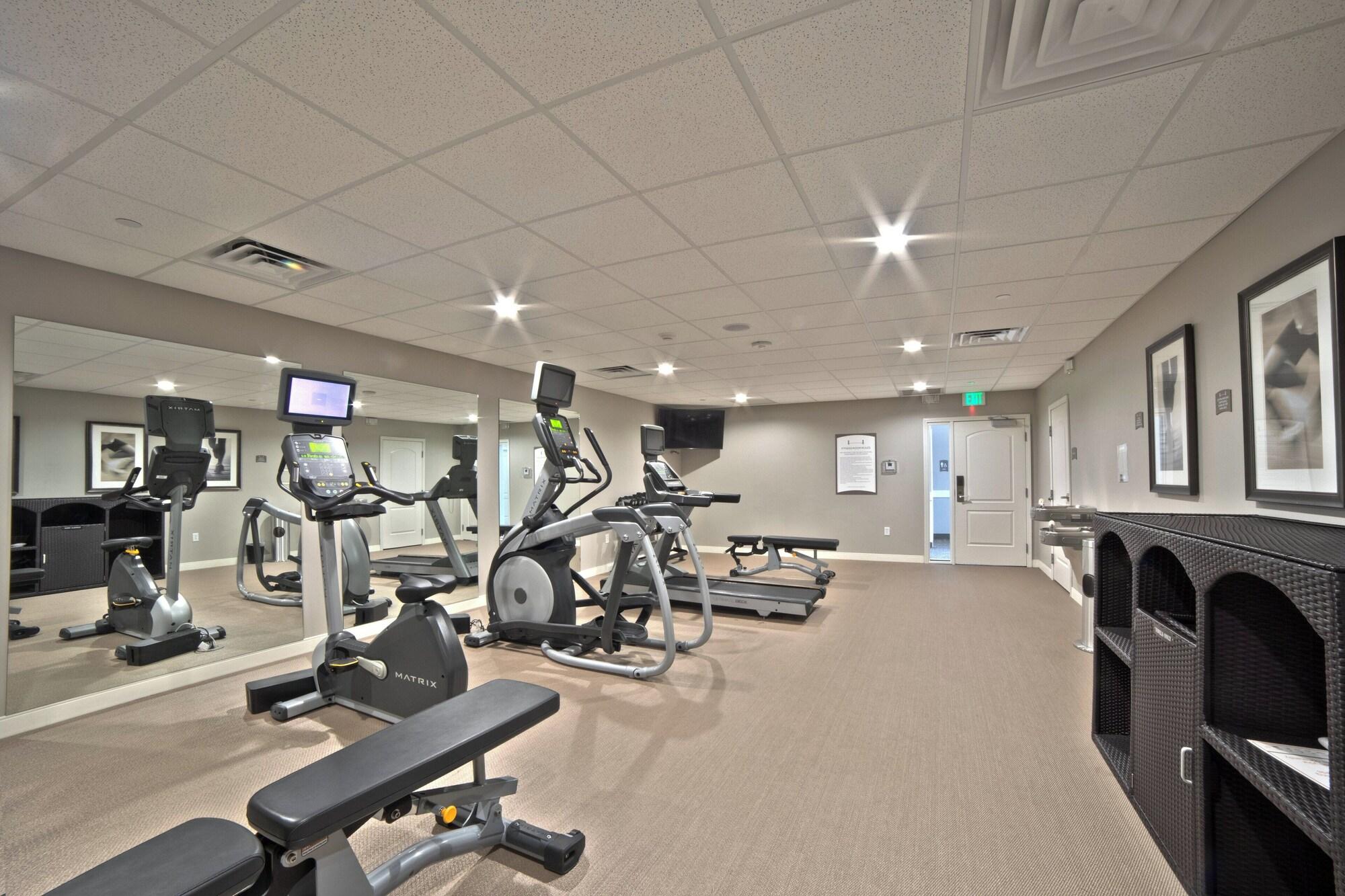 Gimnasio Staybridge Suites Houston - Humble Beltway 8 E by IHG