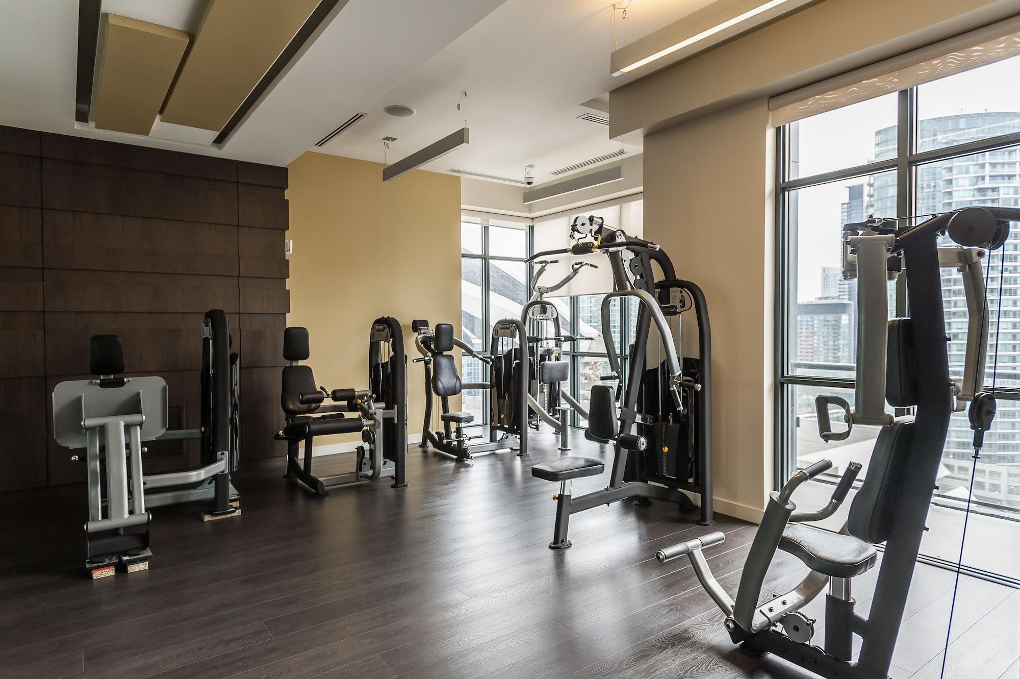 Gimnasio Life Suites Loft - CN Tower
