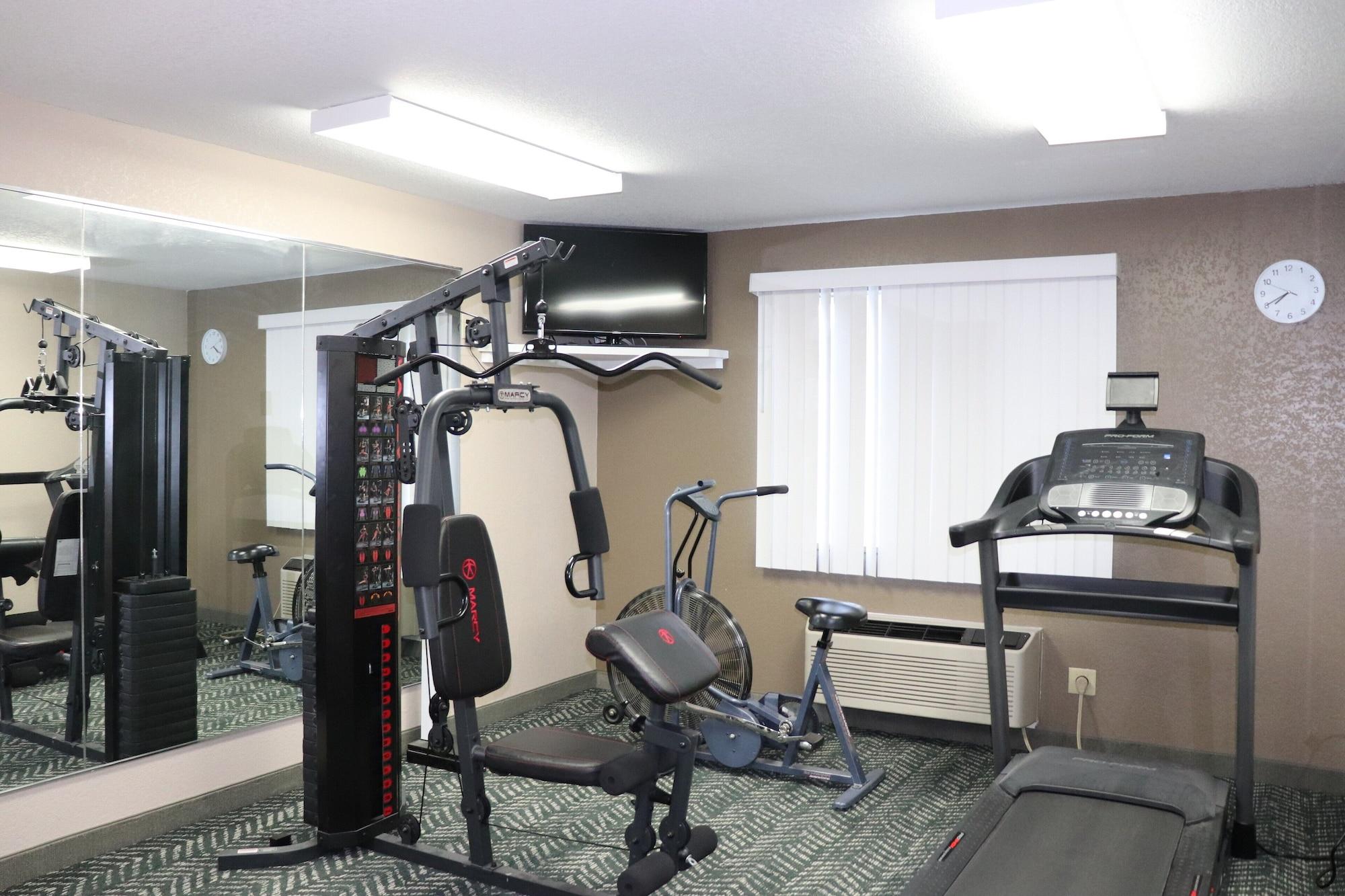 Gimnasio Super 8 by Wyndham Sheldon