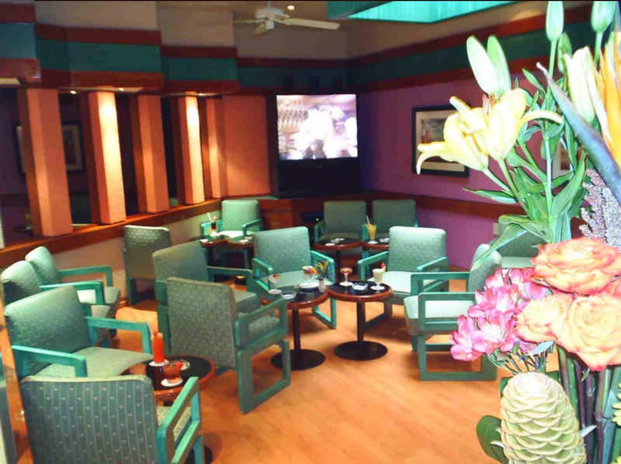 Bar/Salón Segovia Regency Hotel