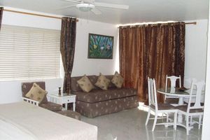 Alquiler Vacacional - Luxurious beach  front self-catering apartment in the heart of Ocho Rios Jamaica