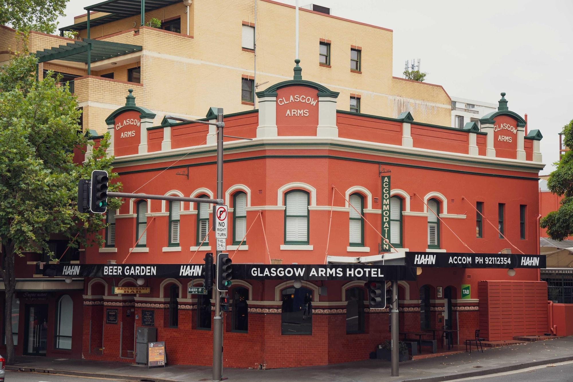 Varios Glasgow Arms Hotel Ultimo