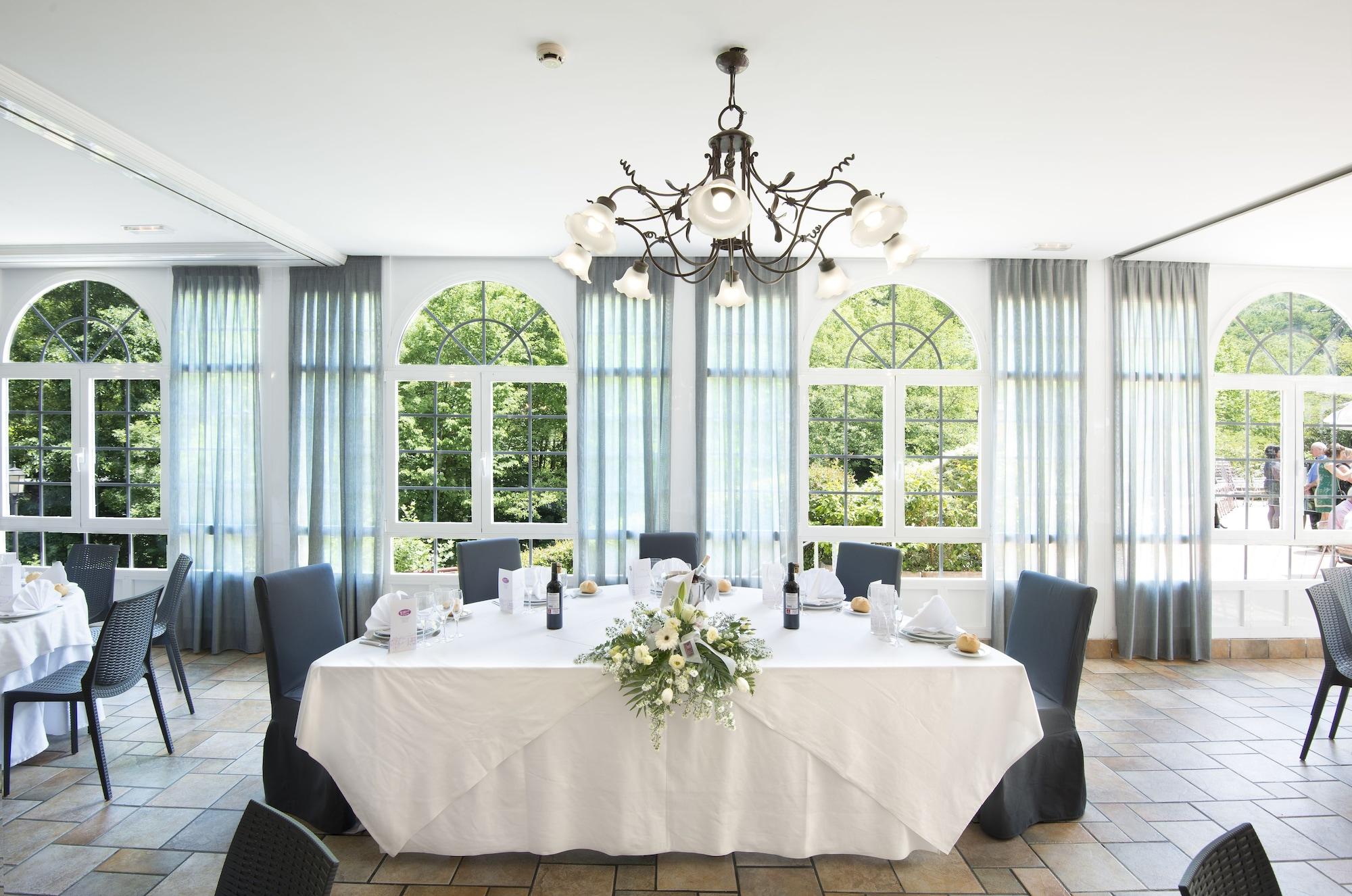 Salón de Baile Hotel Venta Etxalar
