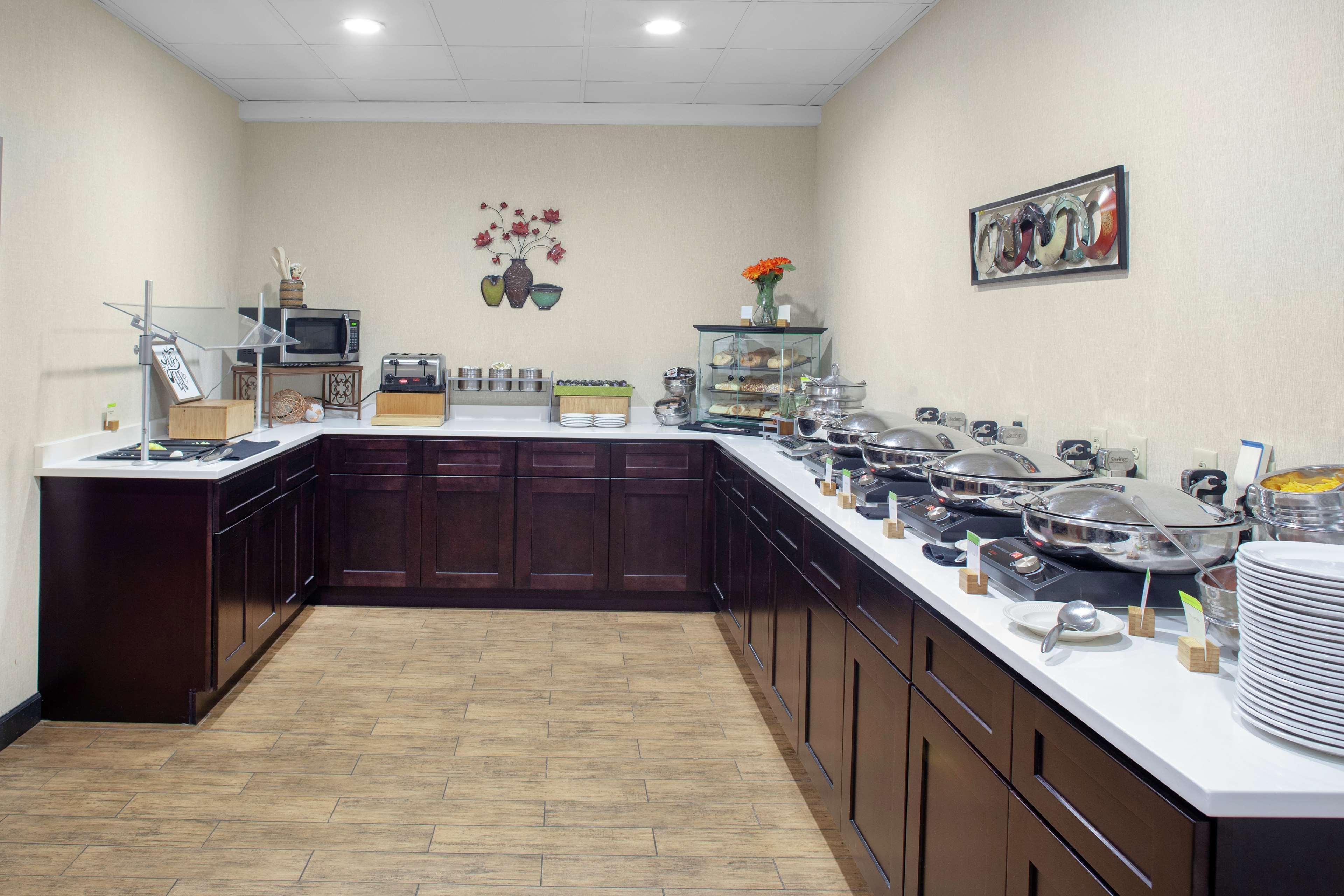 Restaurant DoubleTree Suites by Hilton Dayton - Miamisburg