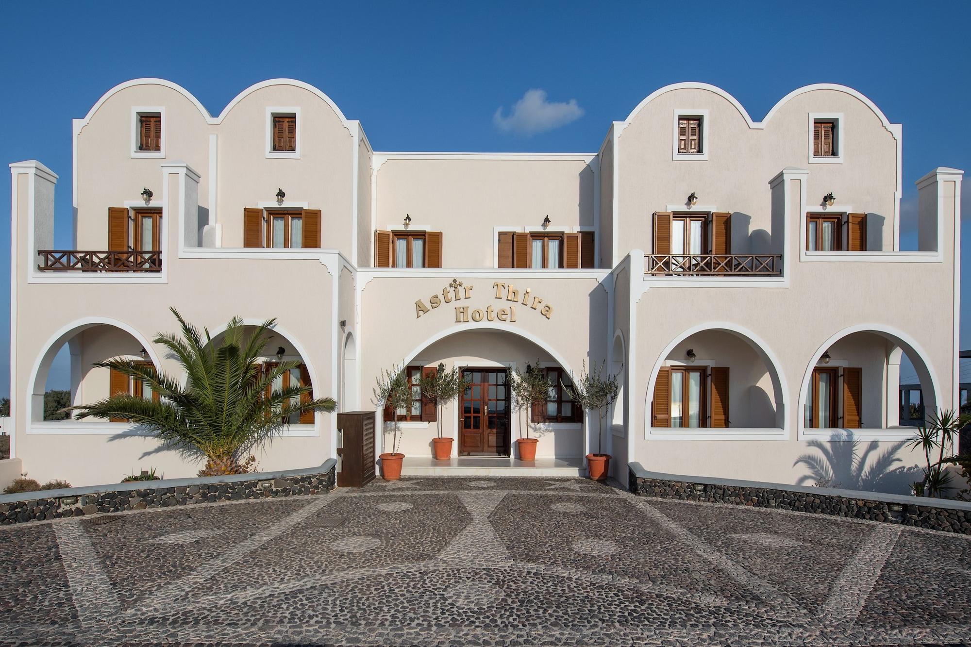 Vista Exterior Astir Thira