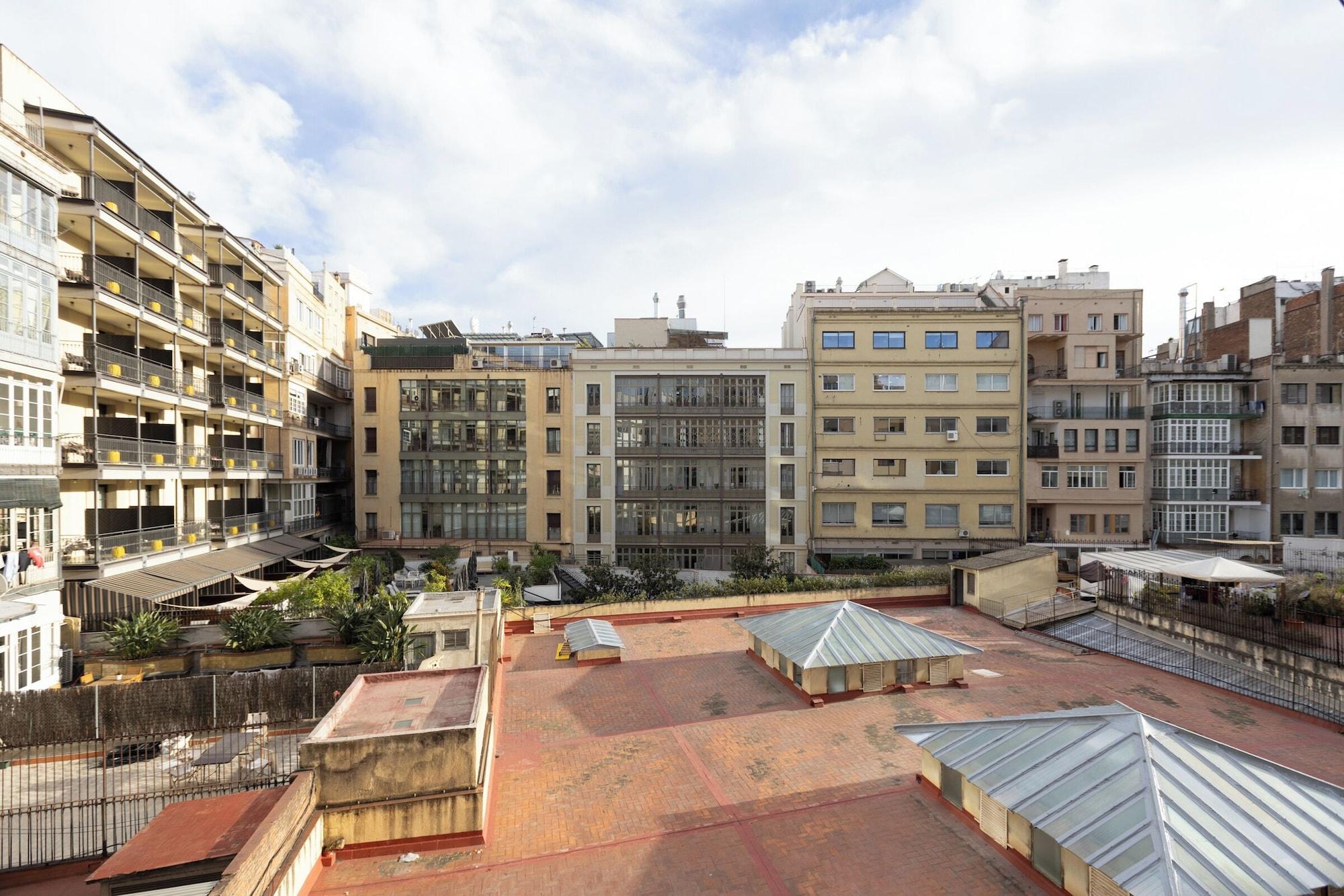 Vista Exterior Enjoybcn Coliseum Apartments