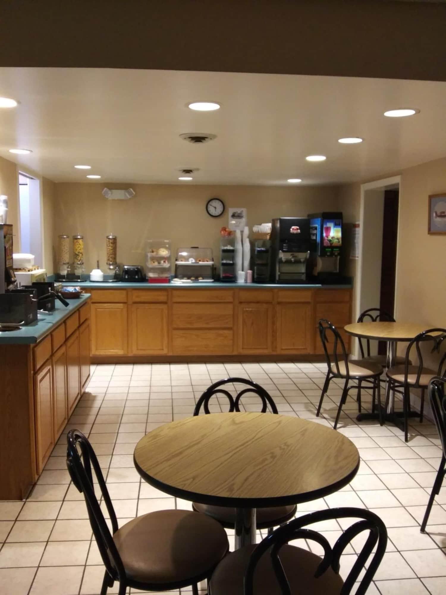 Restaurant Best Way Inn Madison