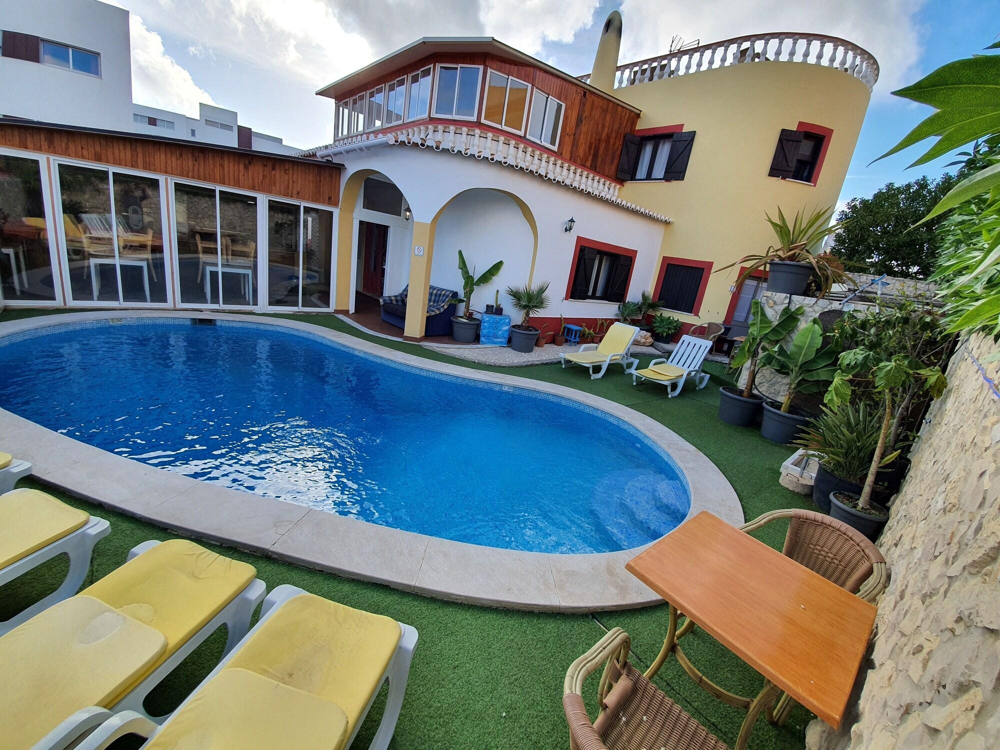 Varios Ocean View Lagos