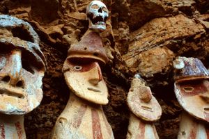 Actividad - Expedición Sarcófagos de Karajía y Cuevas de Quiocta