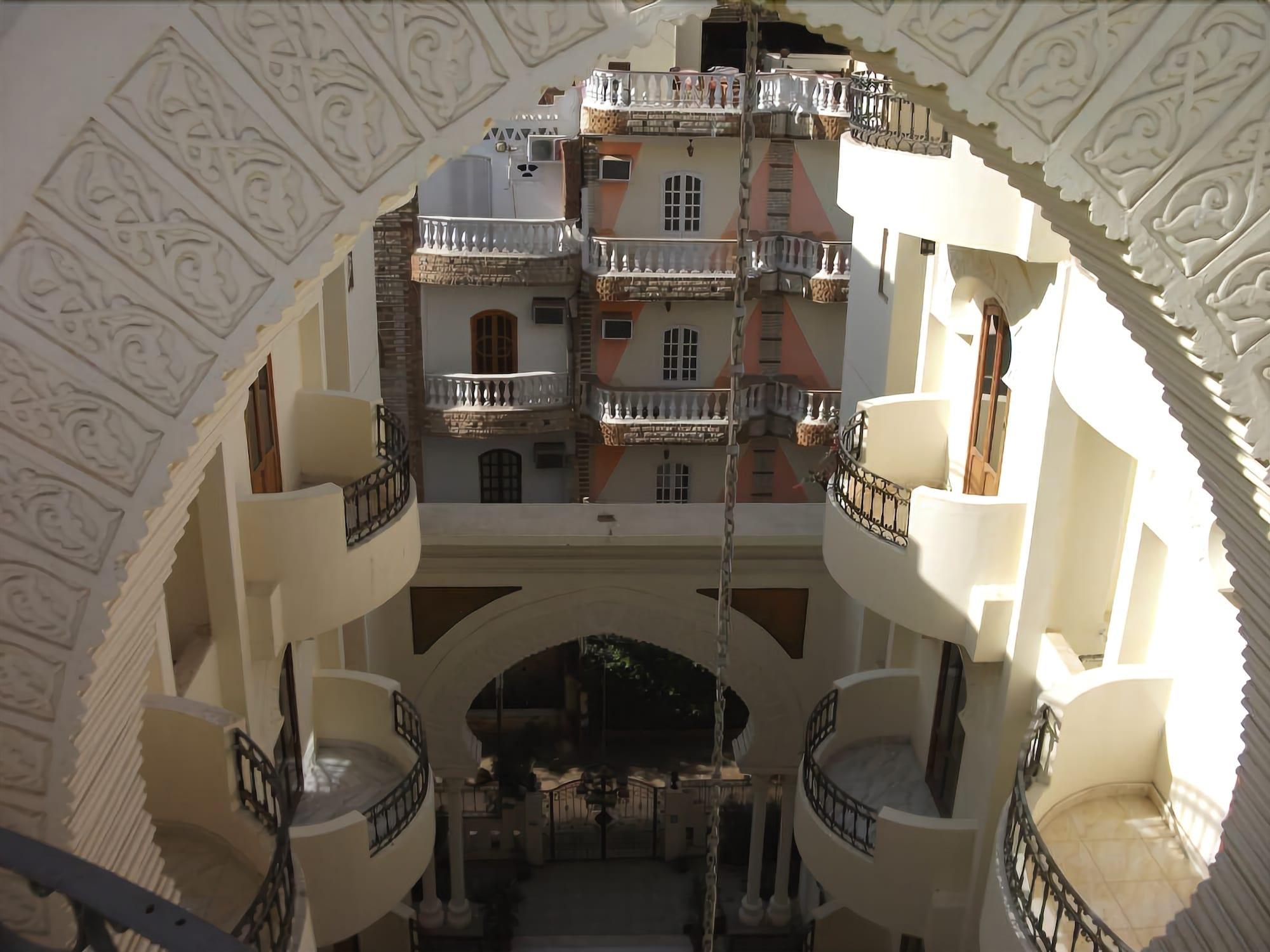 Vista Lobby Alhambra Hotel