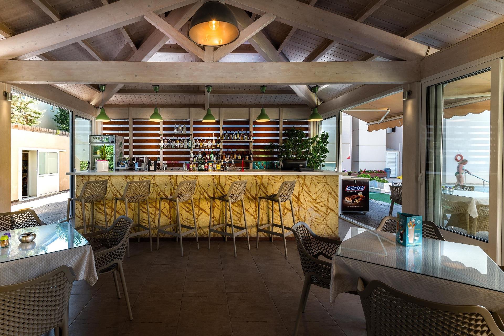 Bar/Salón Sunday Hotel