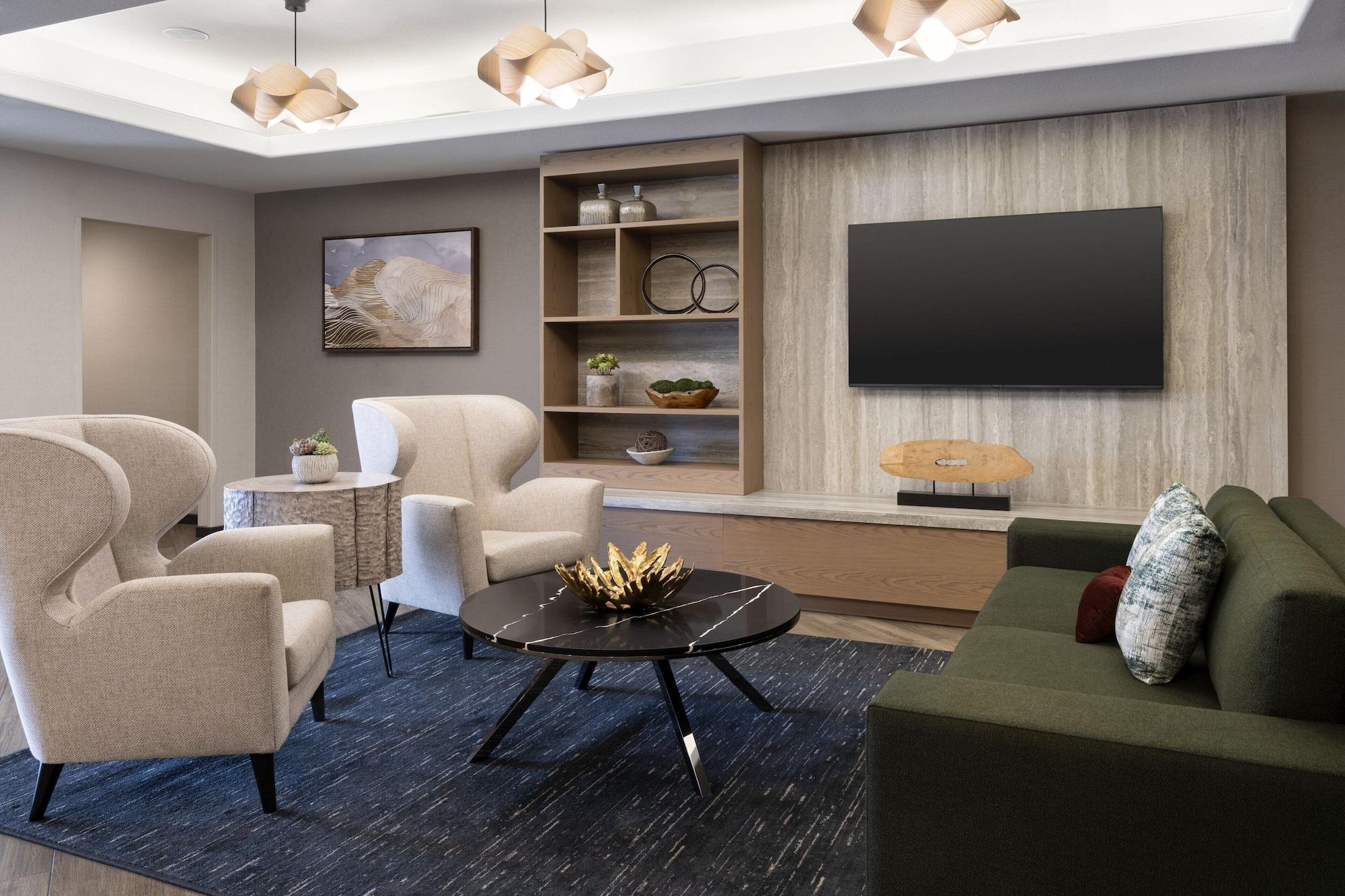 Vista Lobby Fairfield by Marriott Inn & Suites Fresno River Park