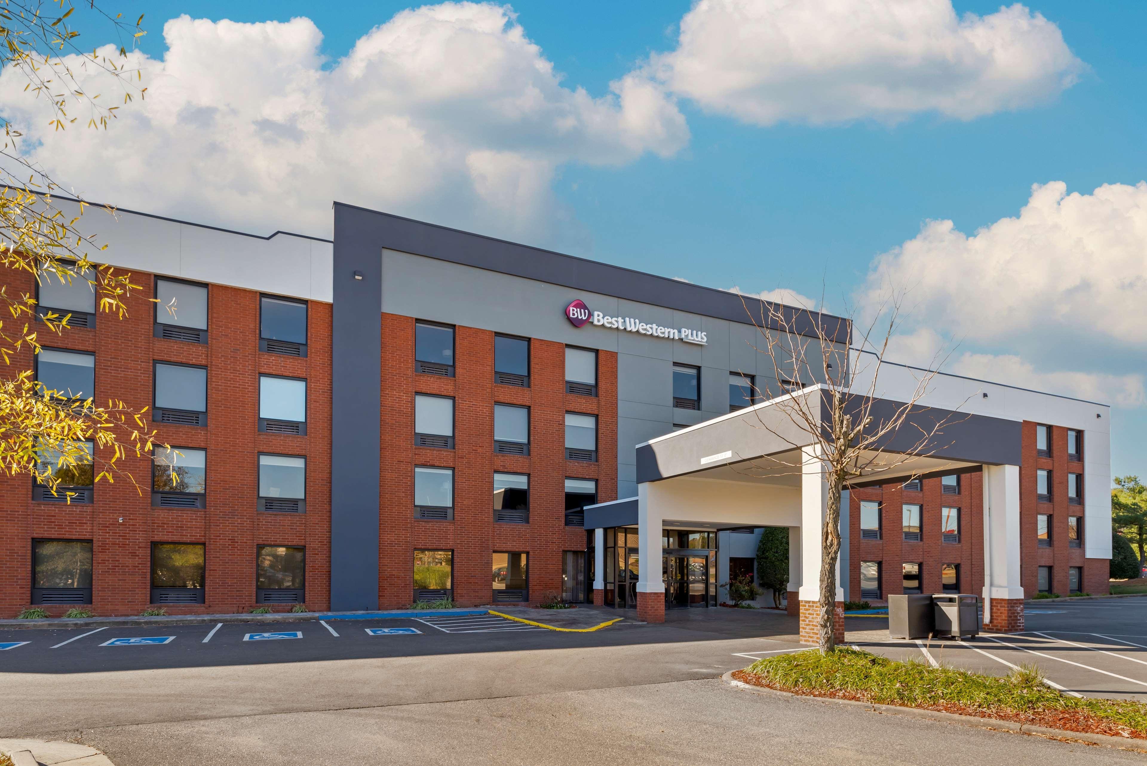Vista Exterior Best Western PLUS Executive Hotel