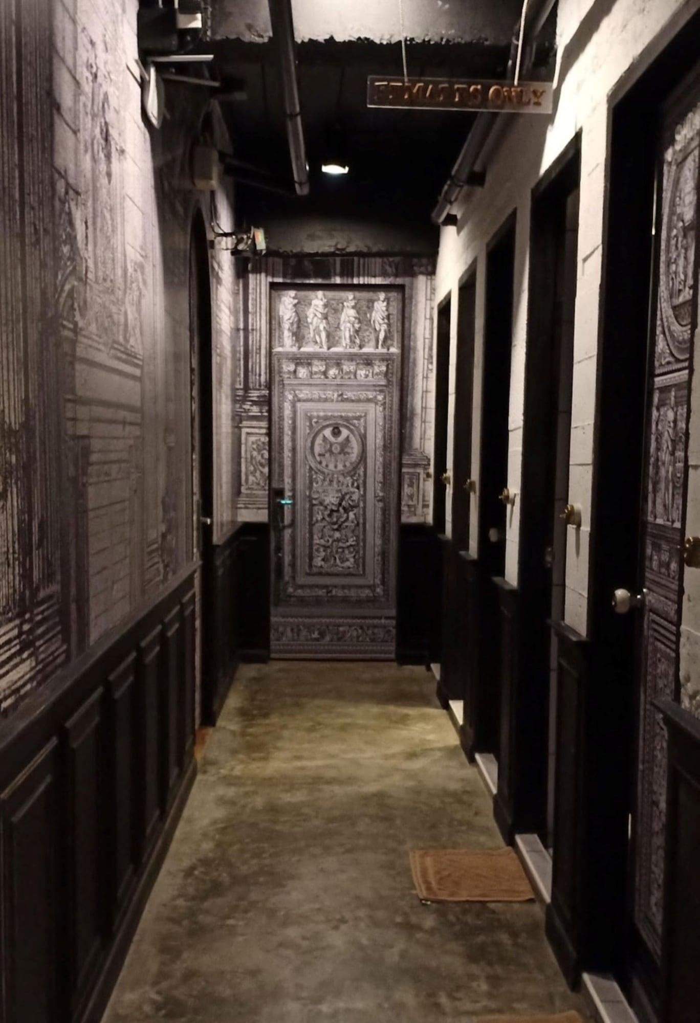 Varios Shade House - Phuket Downtown