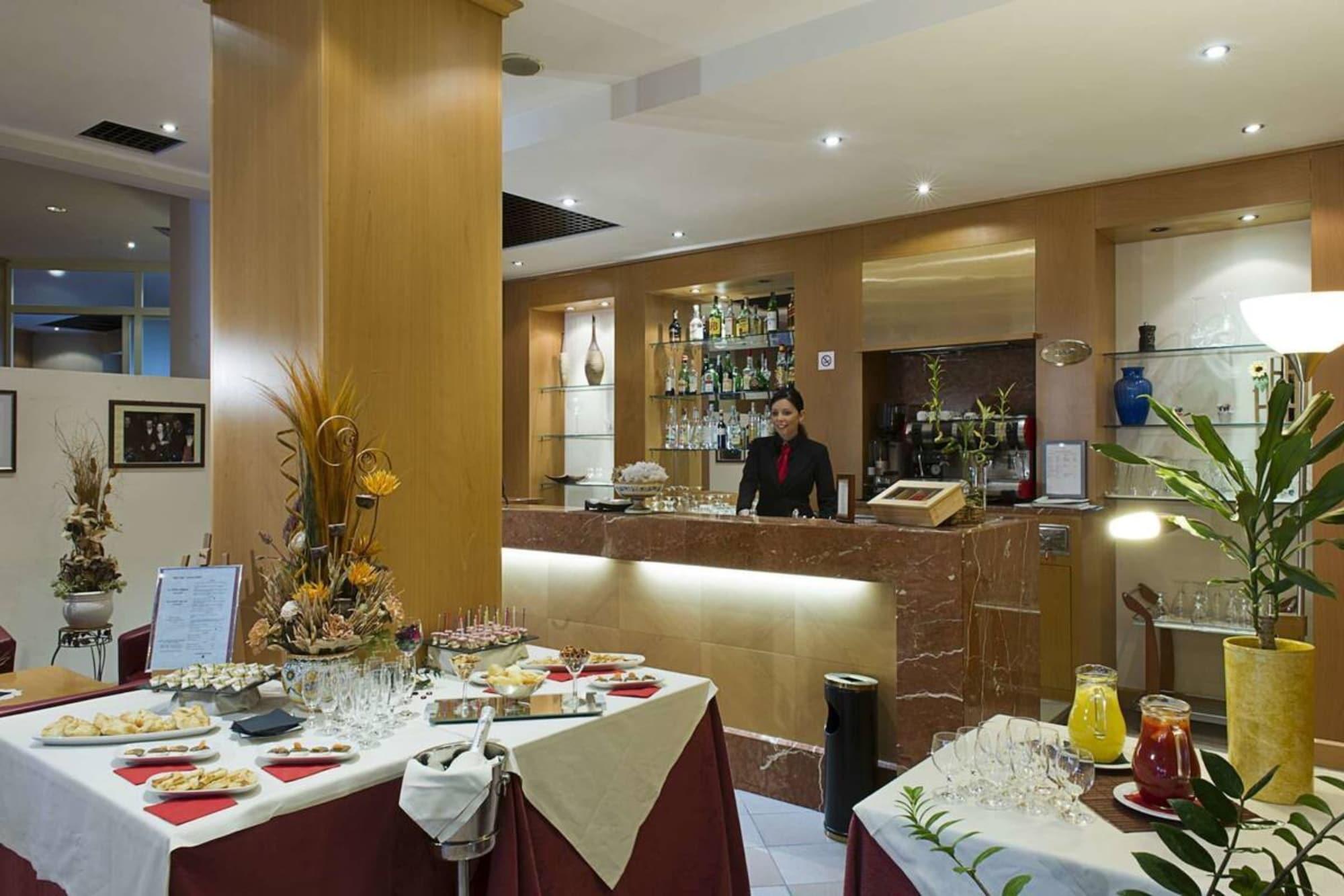 Bar/Salón Classic Hotel Tulipano