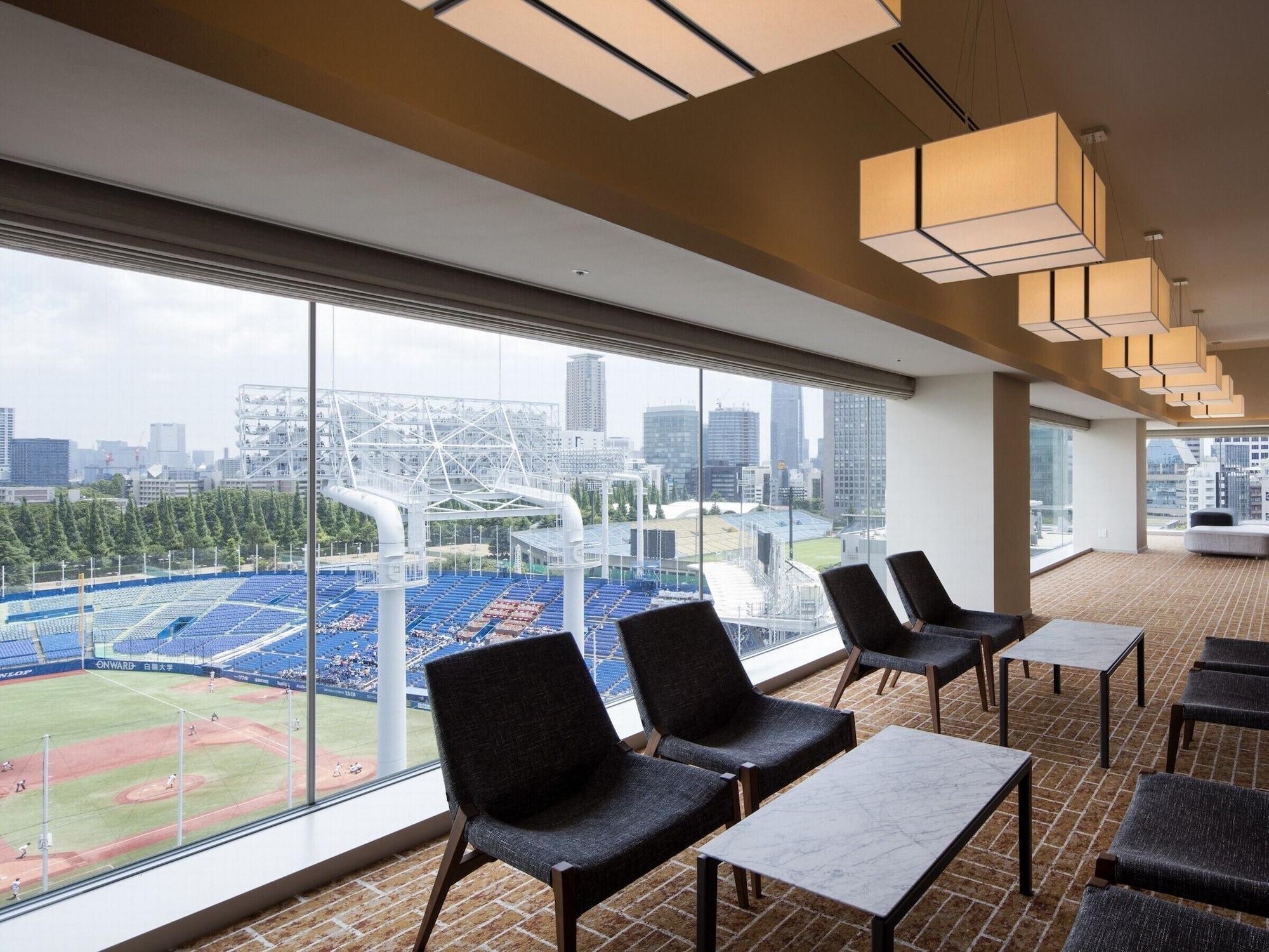 Vista Lobby Nippon Seinenkan Hotel