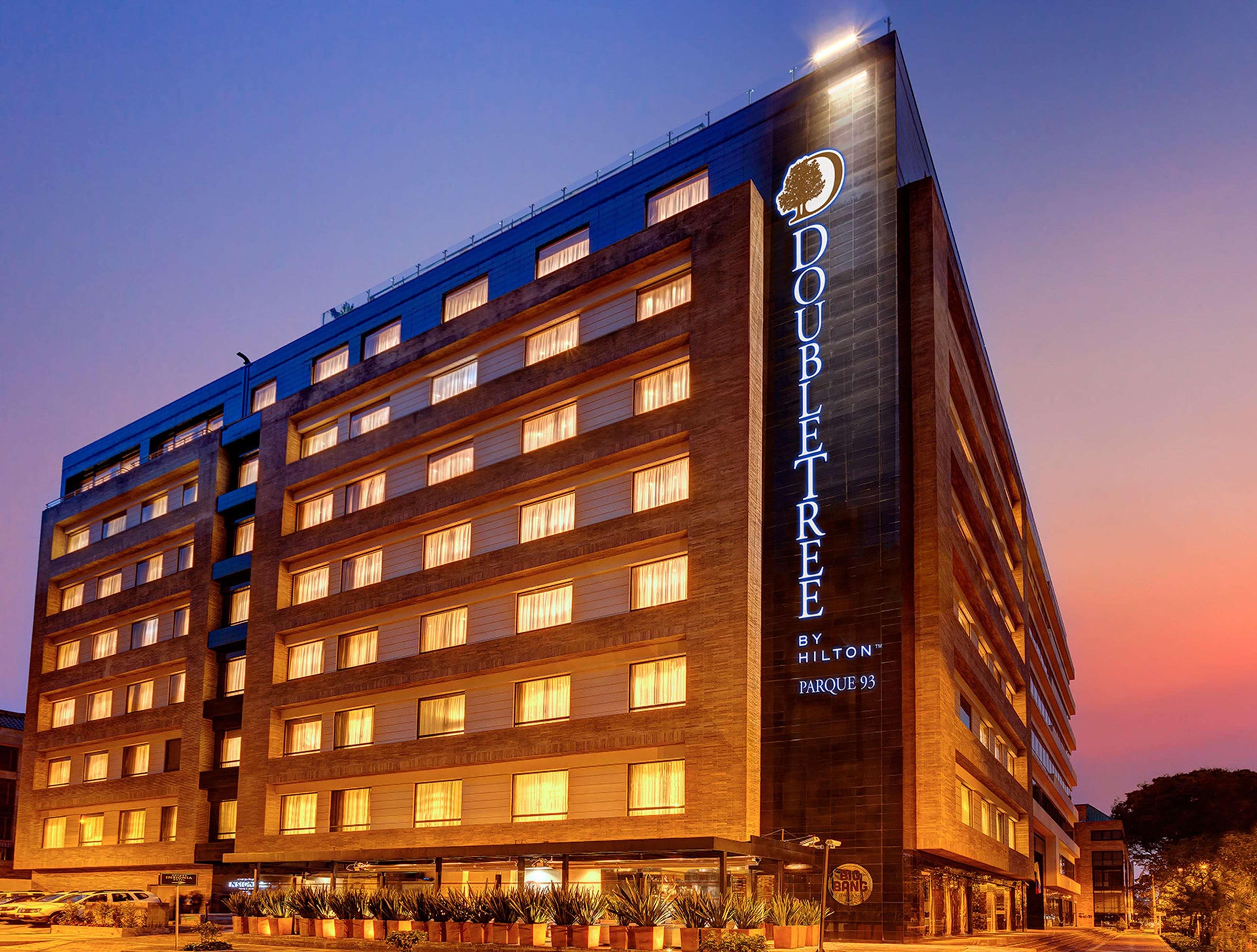 Vista Exterior DoubleTree by Hilton Hotel Bogotá - Parque 93