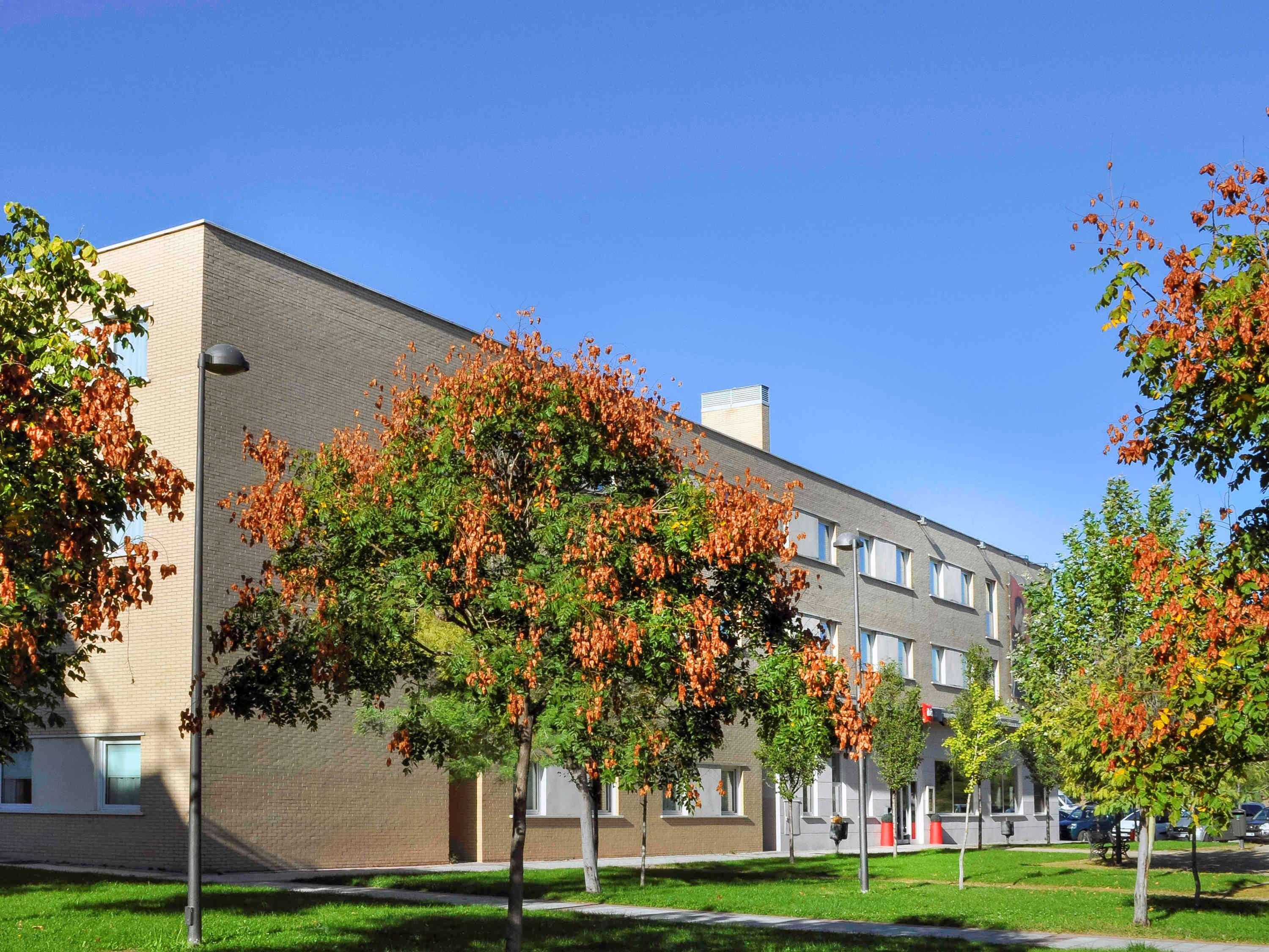 Vista Exterior Hotel ibis Madrid Getafe