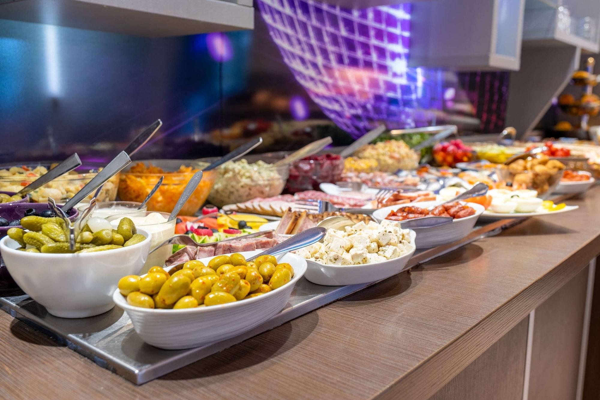 Restaurant Comfort Hotel Orleans Olivet