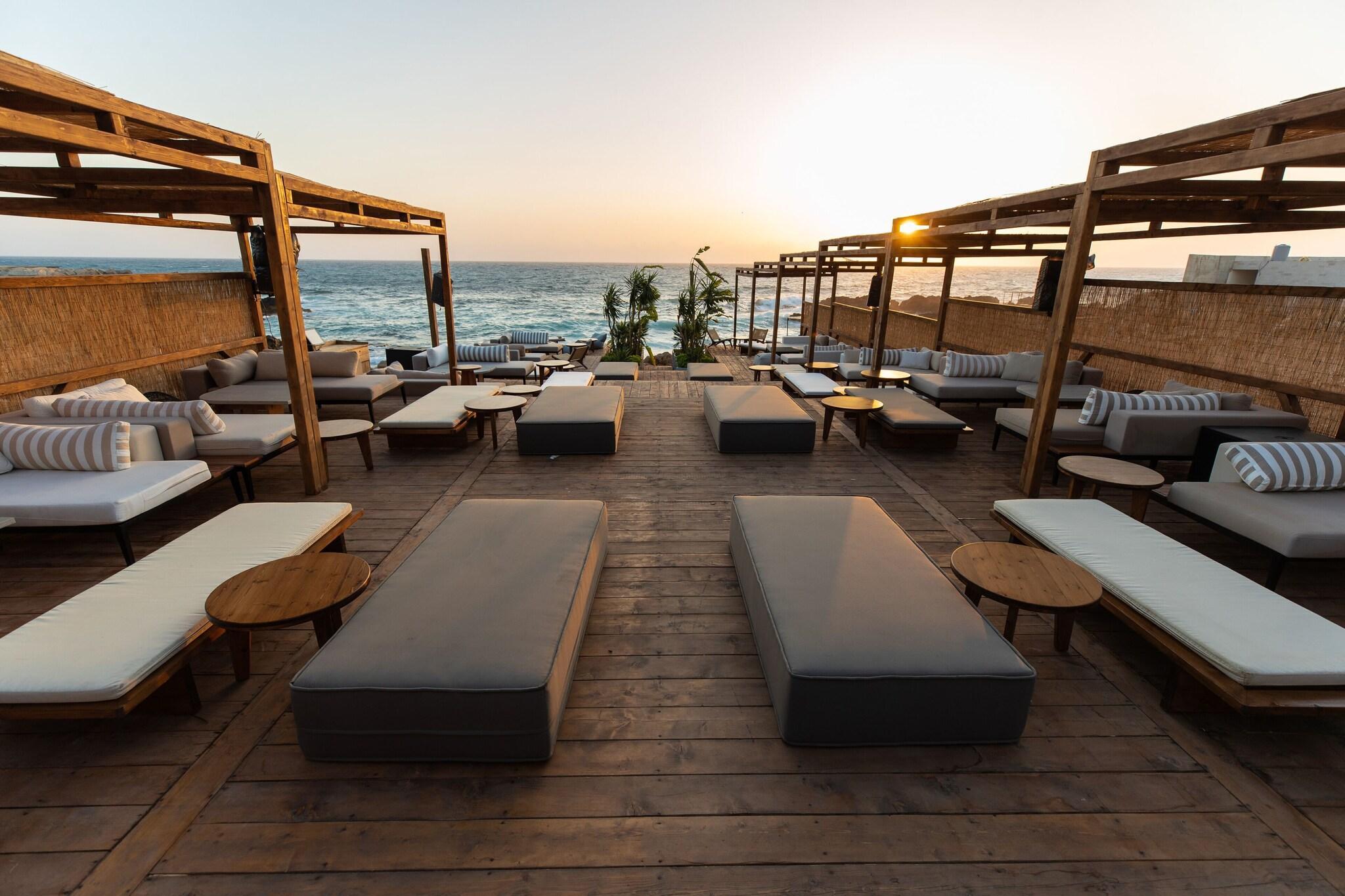 Vista Exterior Be Batroun Beach Hotel