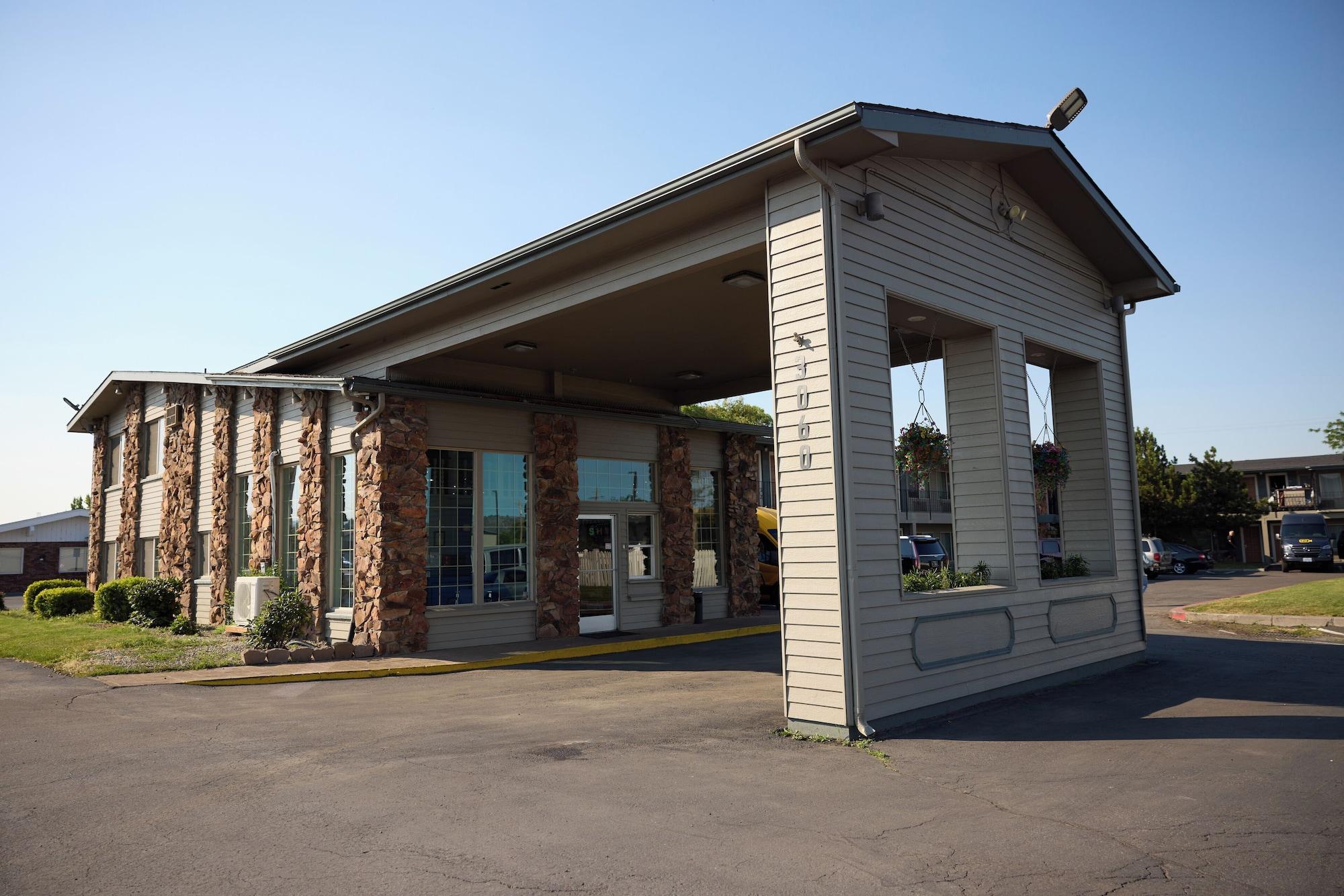 Vista Exterior Cimarron Inn Klamath Falls