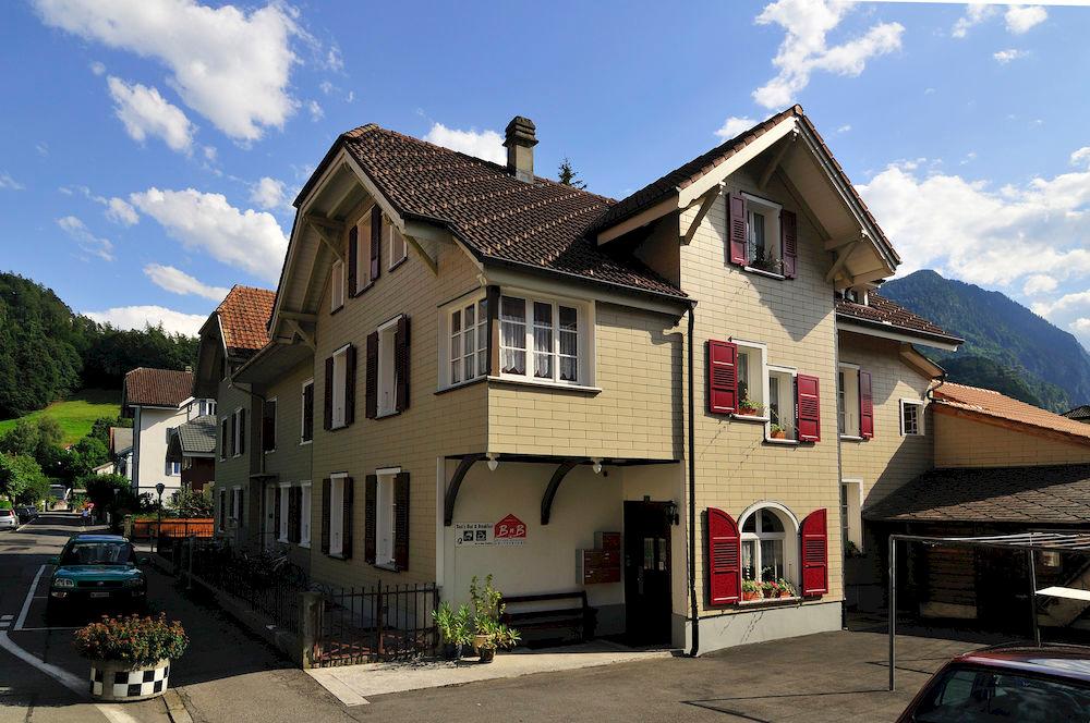 Hotel Lötschberg by null