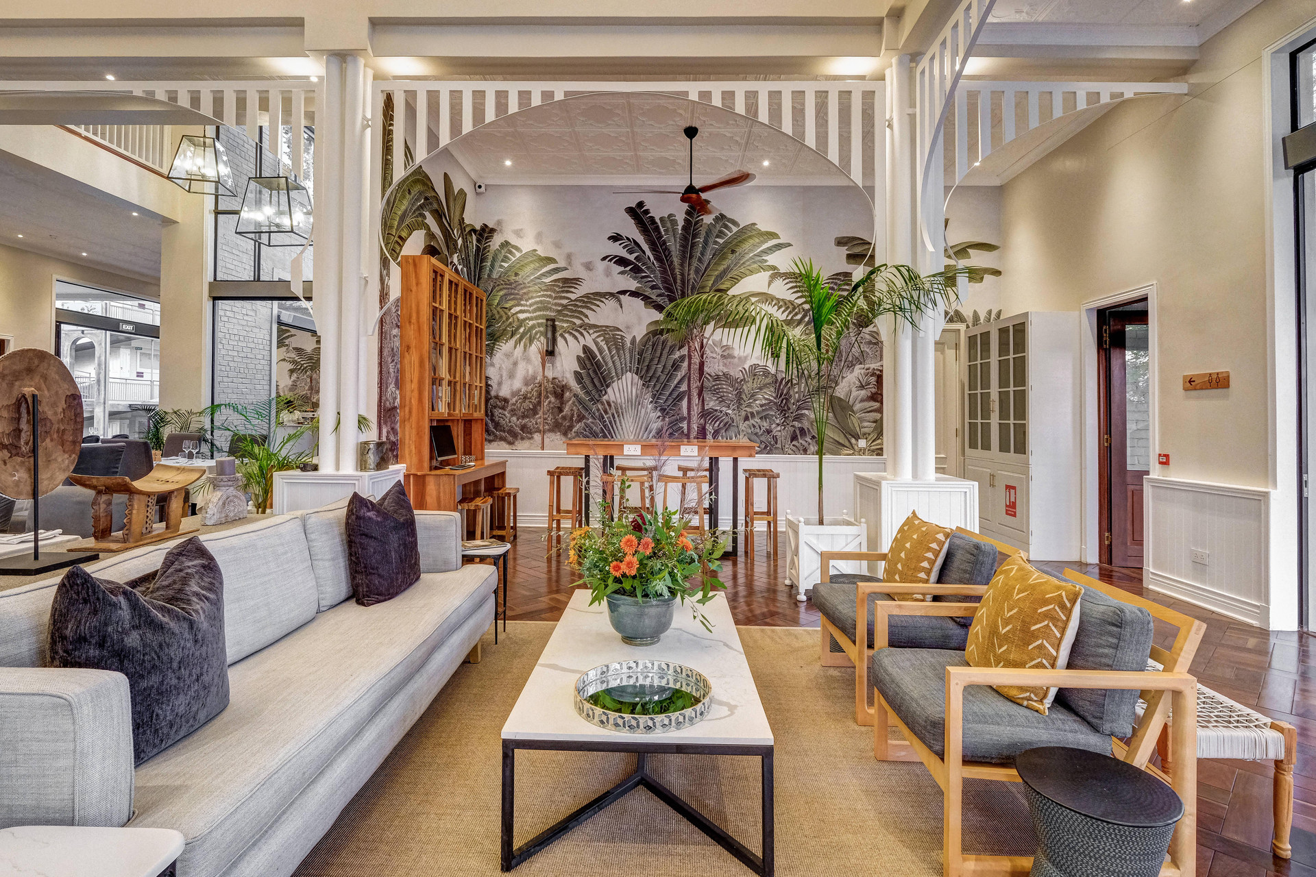 Vista Lobby Palm River Hotel