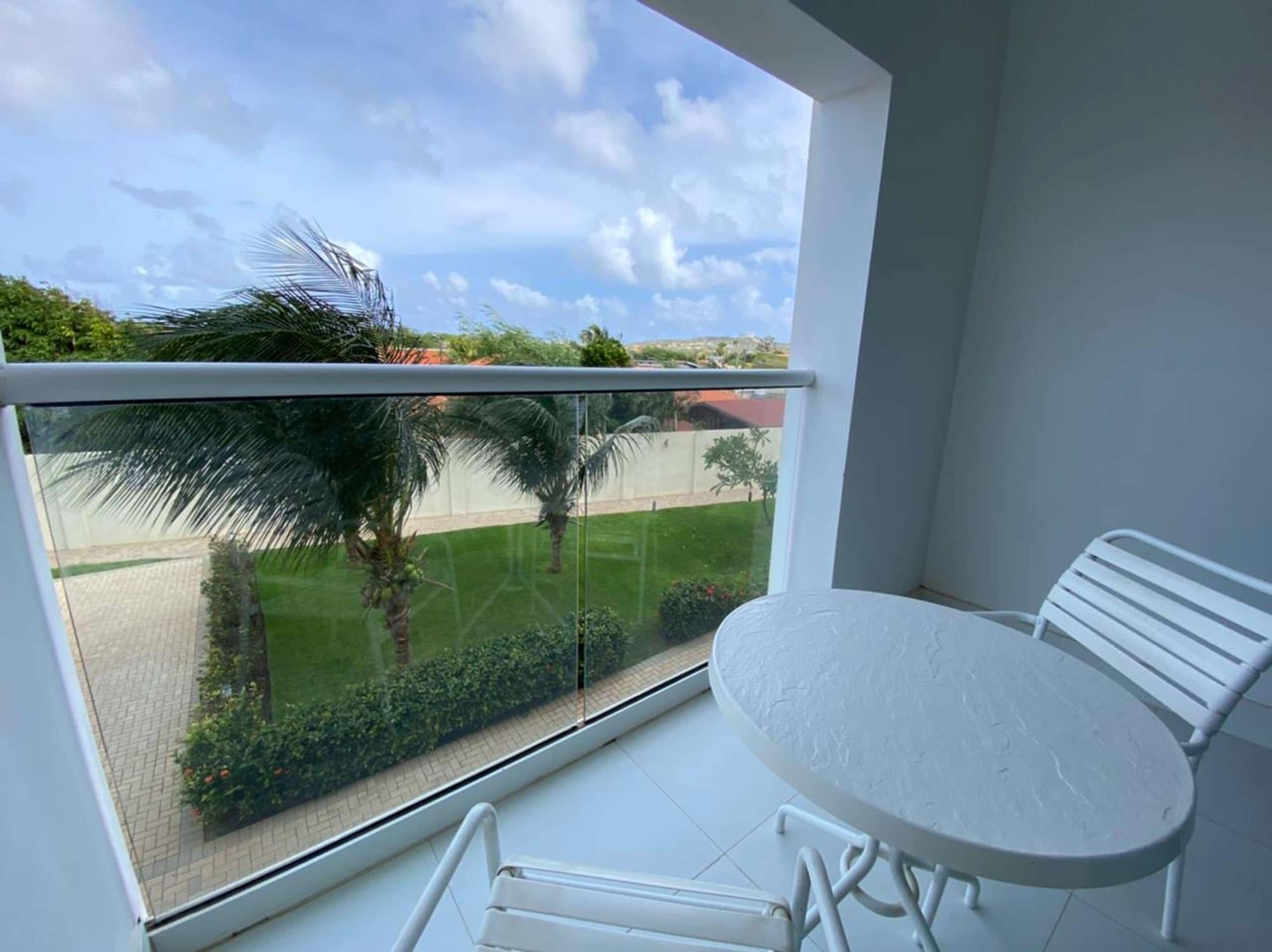 Hotel Arubas Life Vacation Residences BW Signature