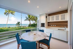 Alquiler Vacacional - Apartamento Luxuoso à Beira-mar em Praia do Forte!