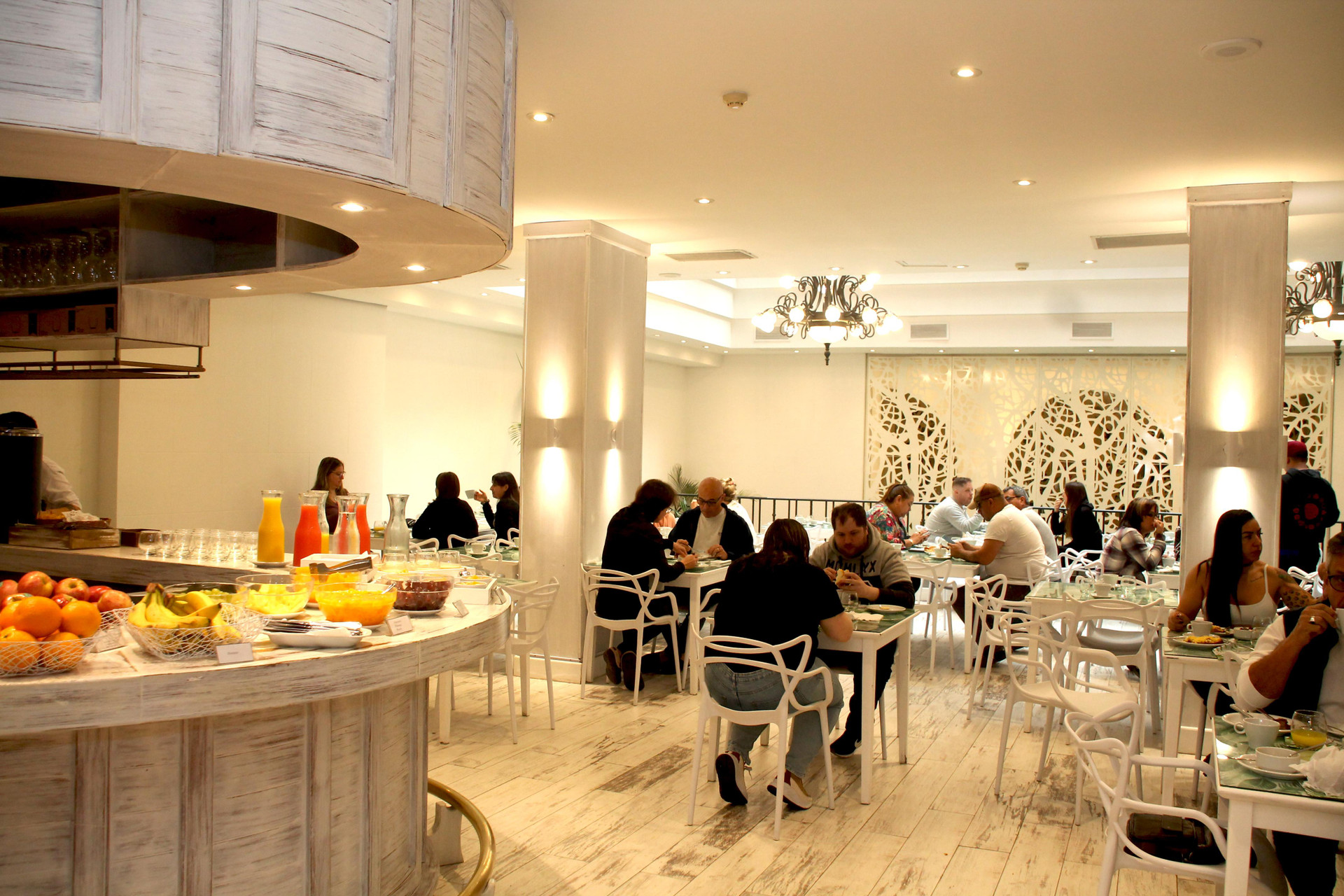 Restaurant Hotel Gardí & Suites