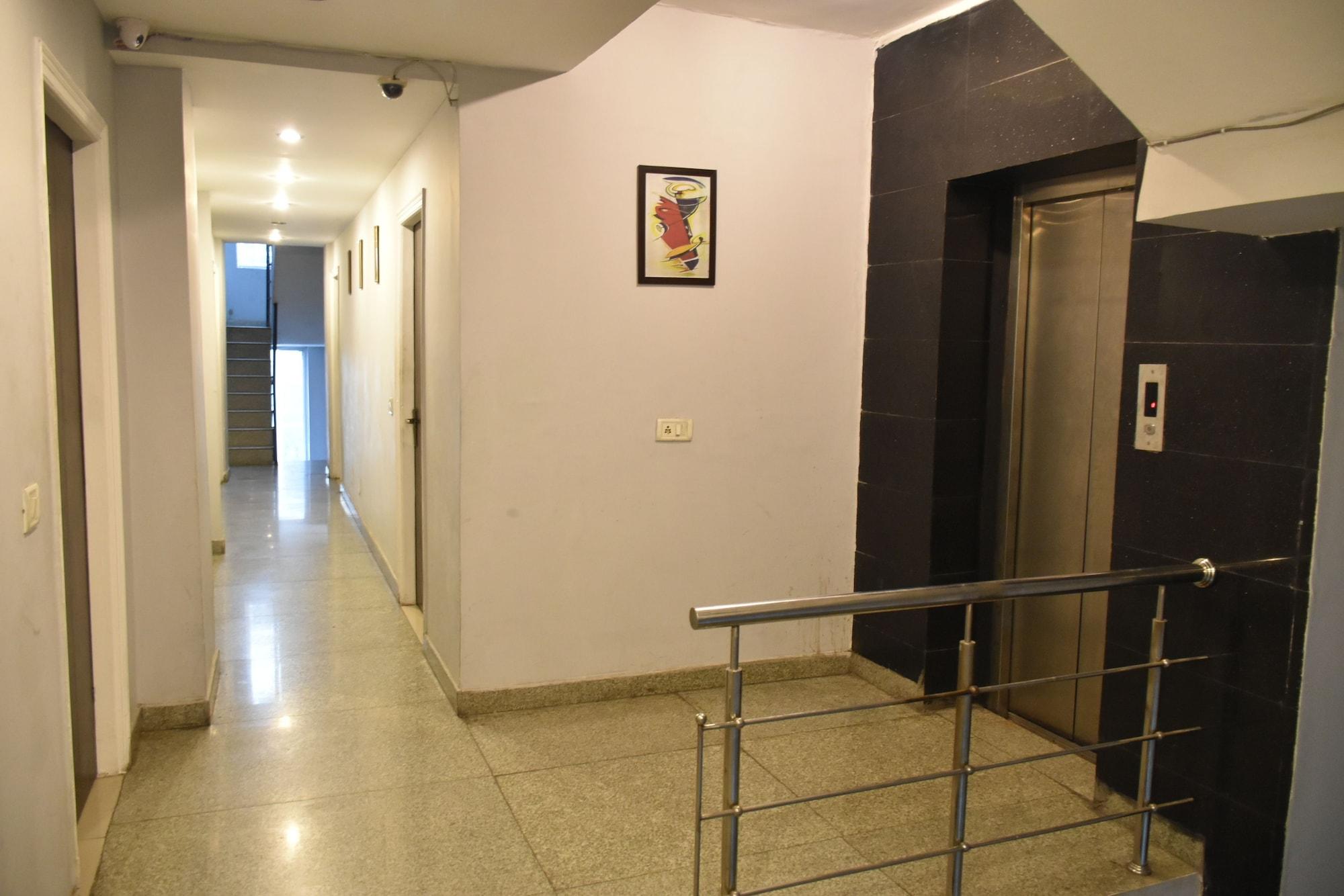 Varios Hotel Port View