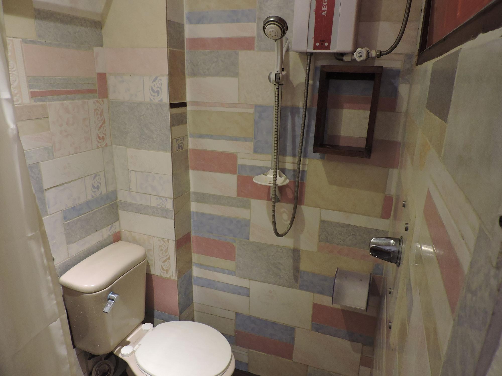 Equipamiento de Habitación Orange Mangrove Pension House by SMS Hospitality