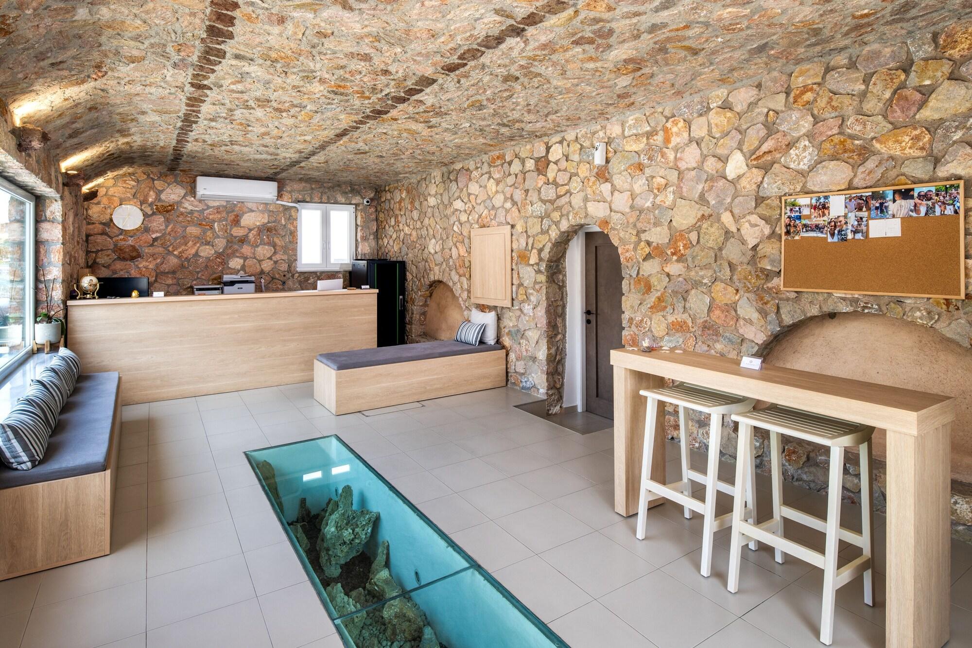 Vista Lobby Aelia Luxury Suites