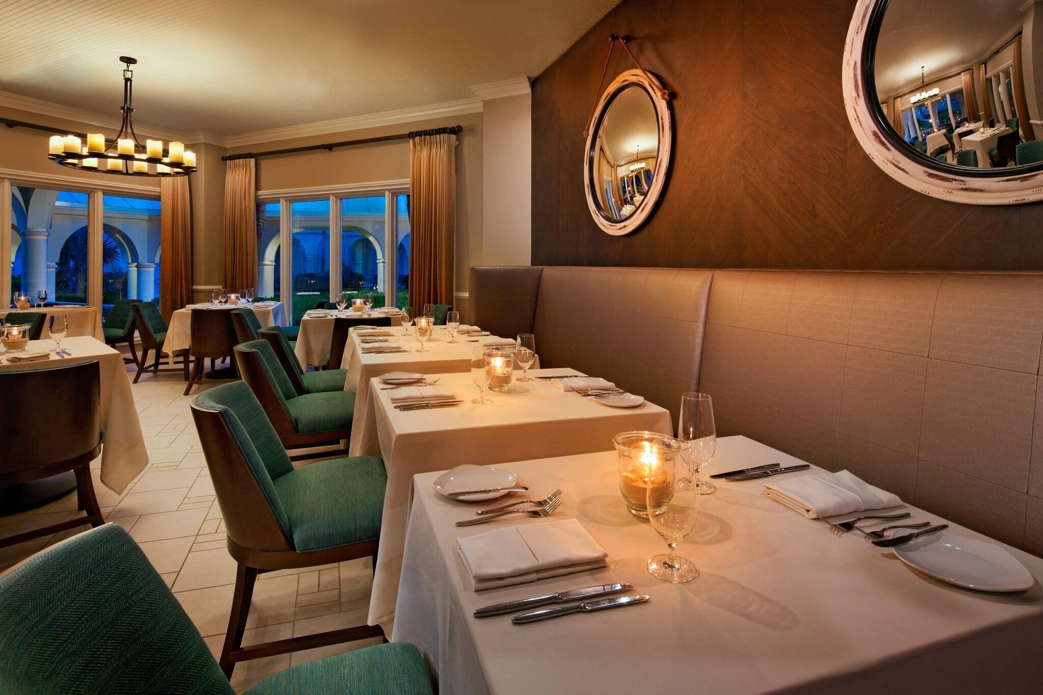 Restaurant The Westin Grand Cayman Seven Mile Beach Resort & Spa