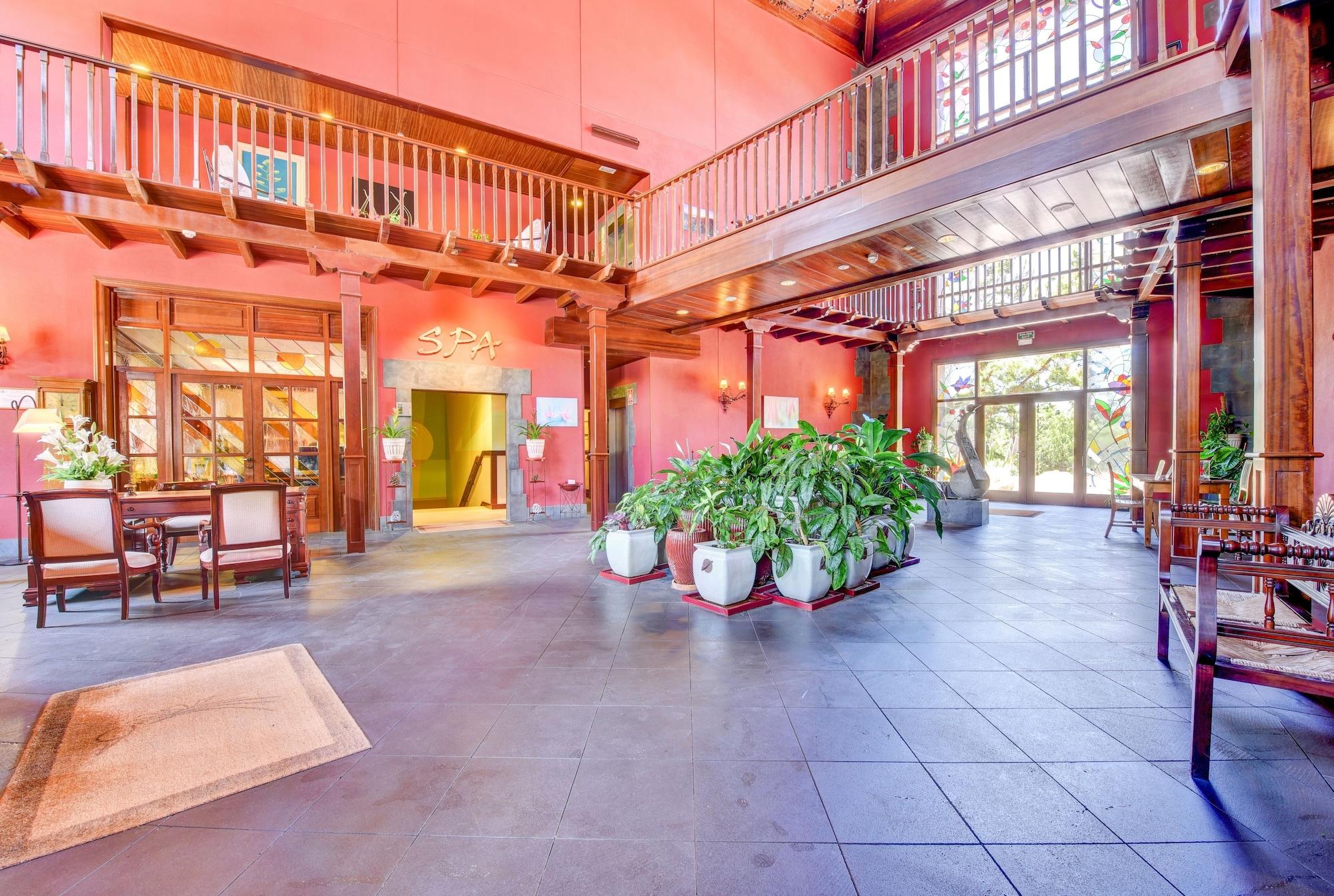 Vista Lobby Hotel Spa Villalba