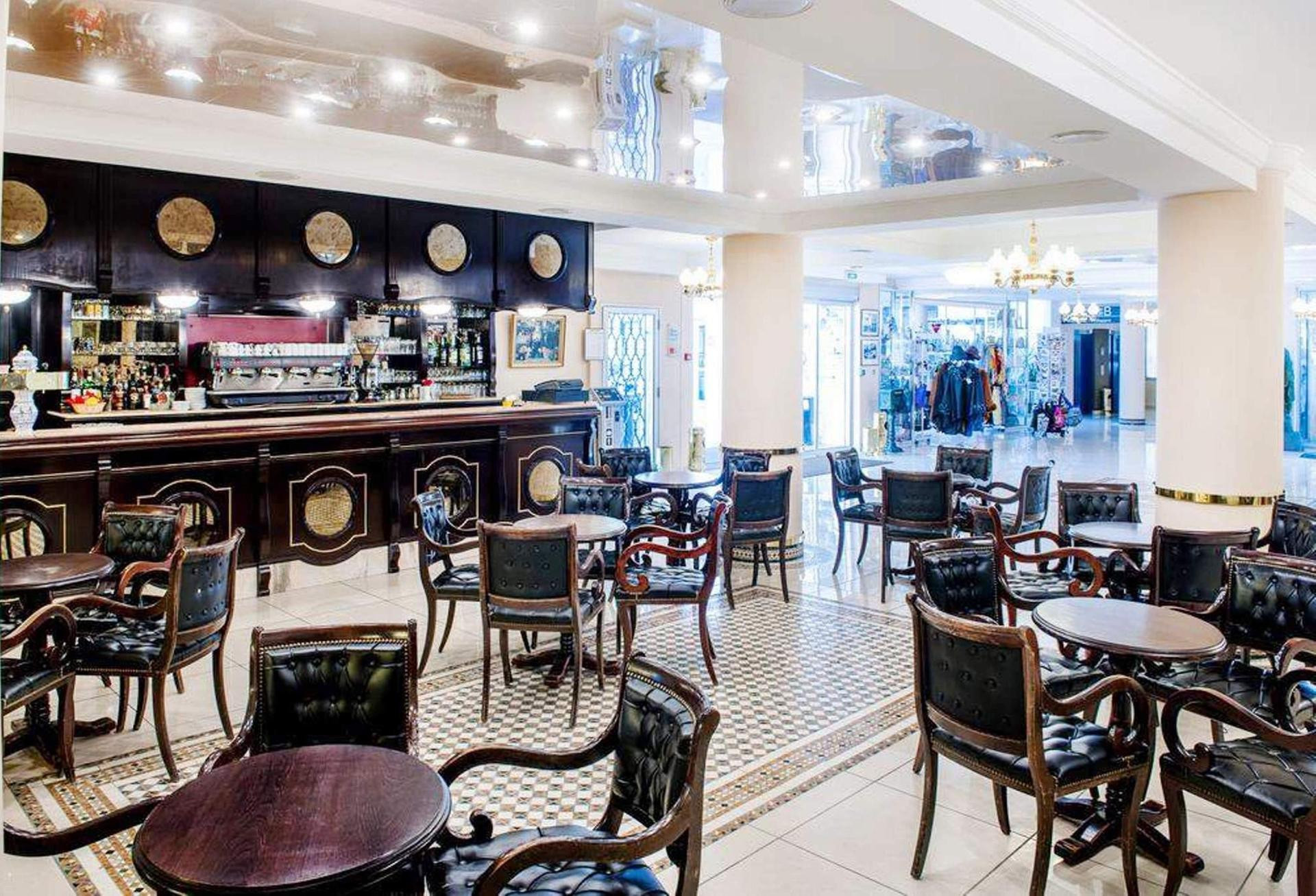 Bar/Salón Hotel Christ Roi