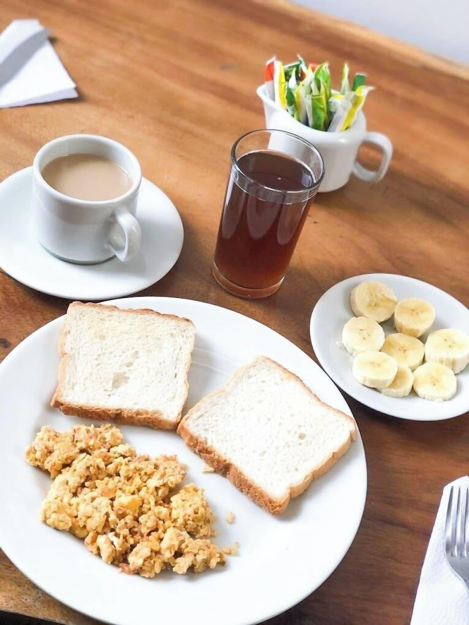 Restaurant La Mercedes Lite Hostal By MH