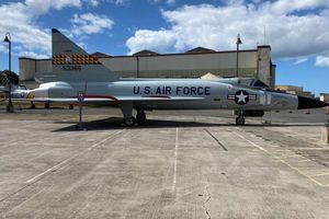 Actividad - Monumento a Arizona, Museo de Aviación de Pearl Harbor y Honolulu - Grupo pequeño