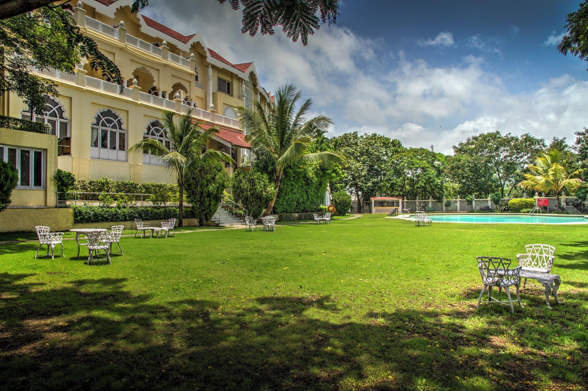 Vista Exterior Gateway Nashik