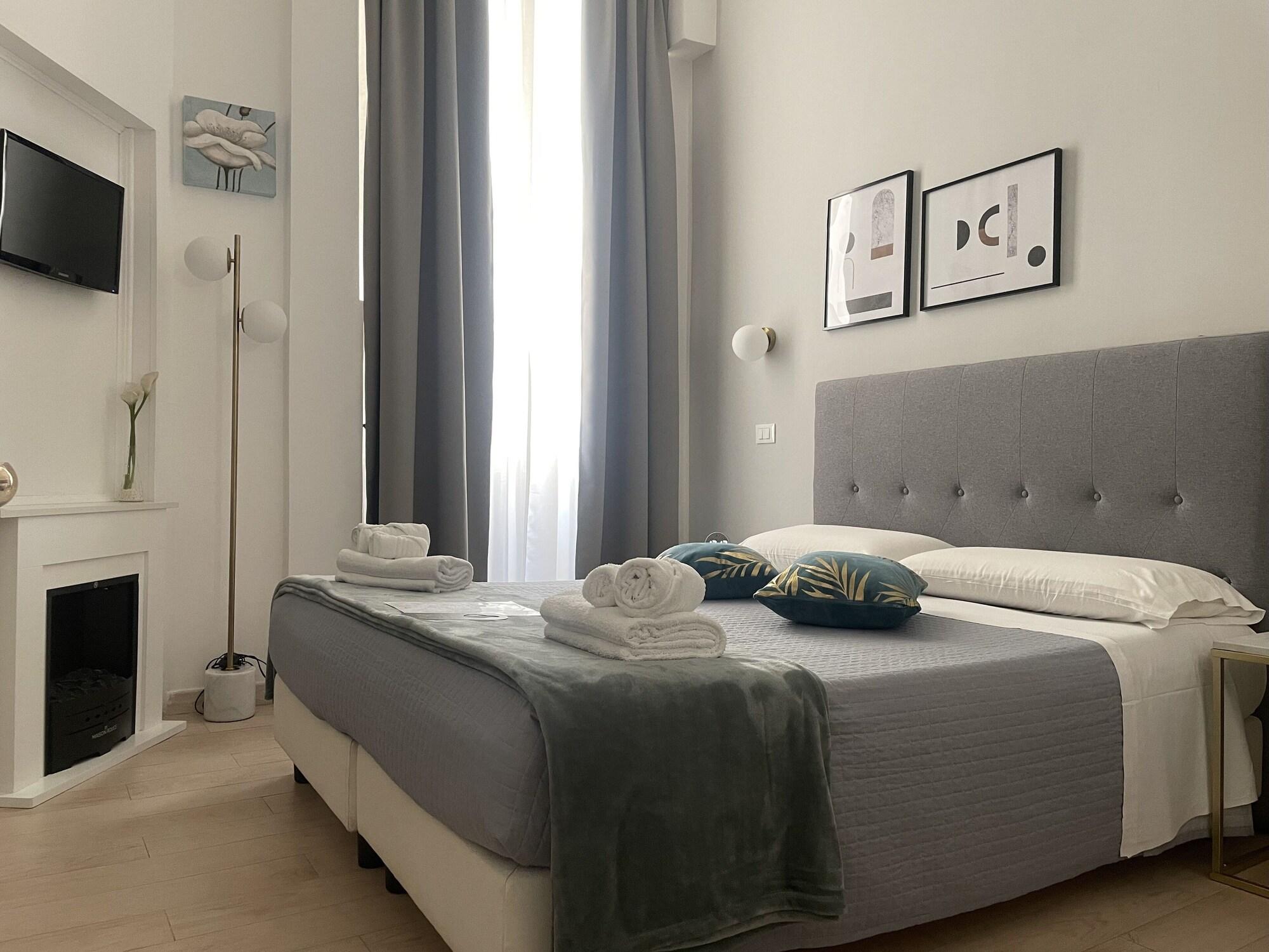 Varios AD Cavour Luxury Rooms
