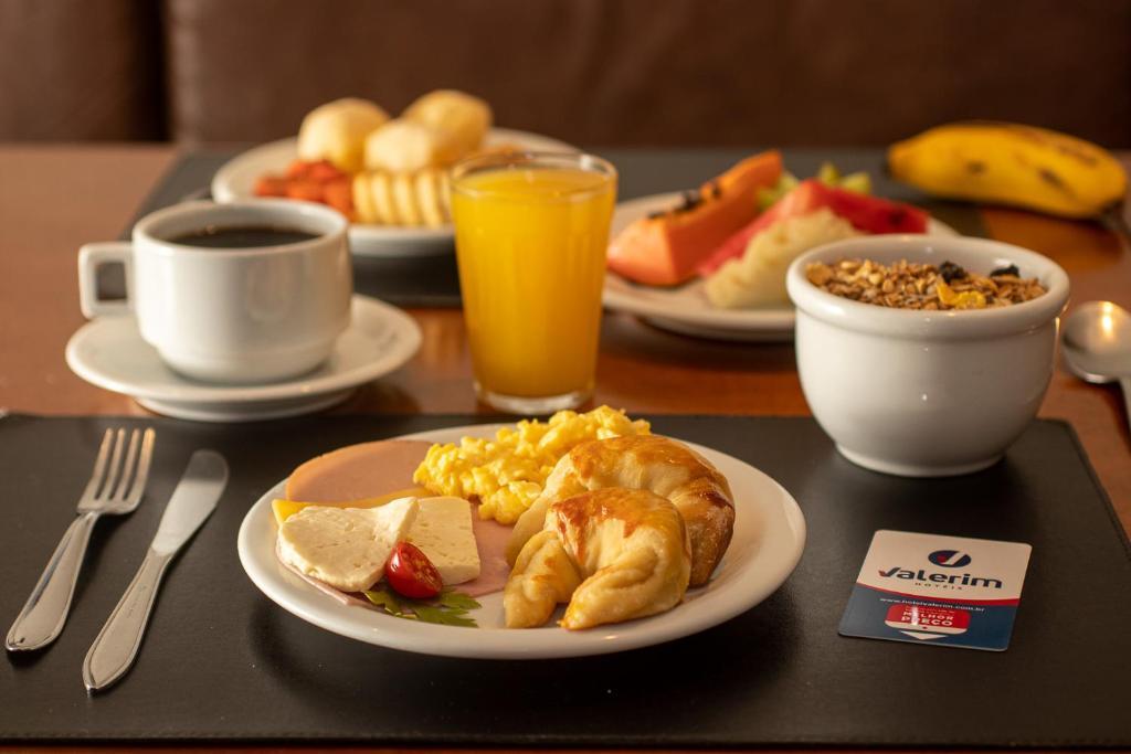 Área de desayuno Hotel Valerim Florianópolis