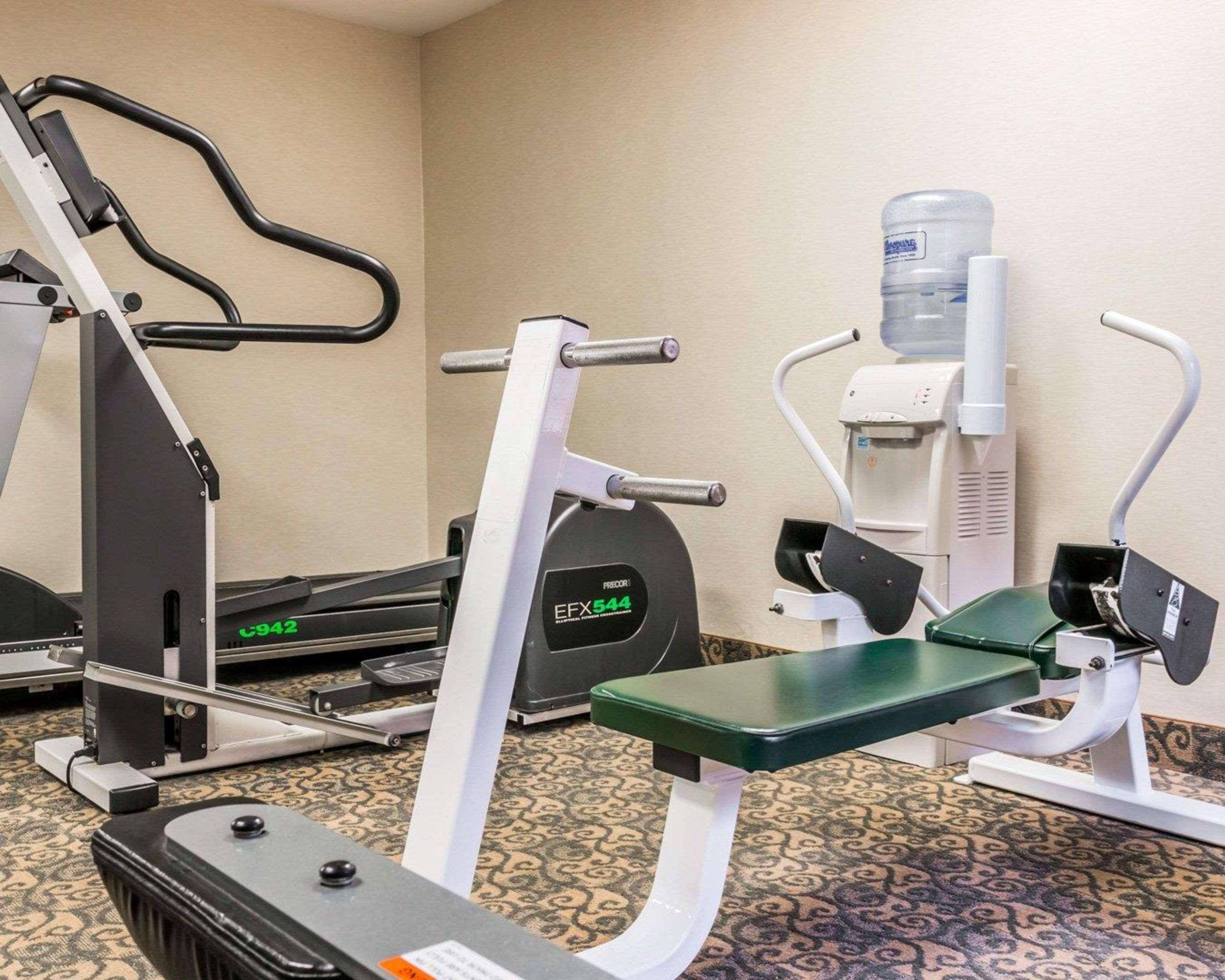 Gimnasio Comfort Inn Utica