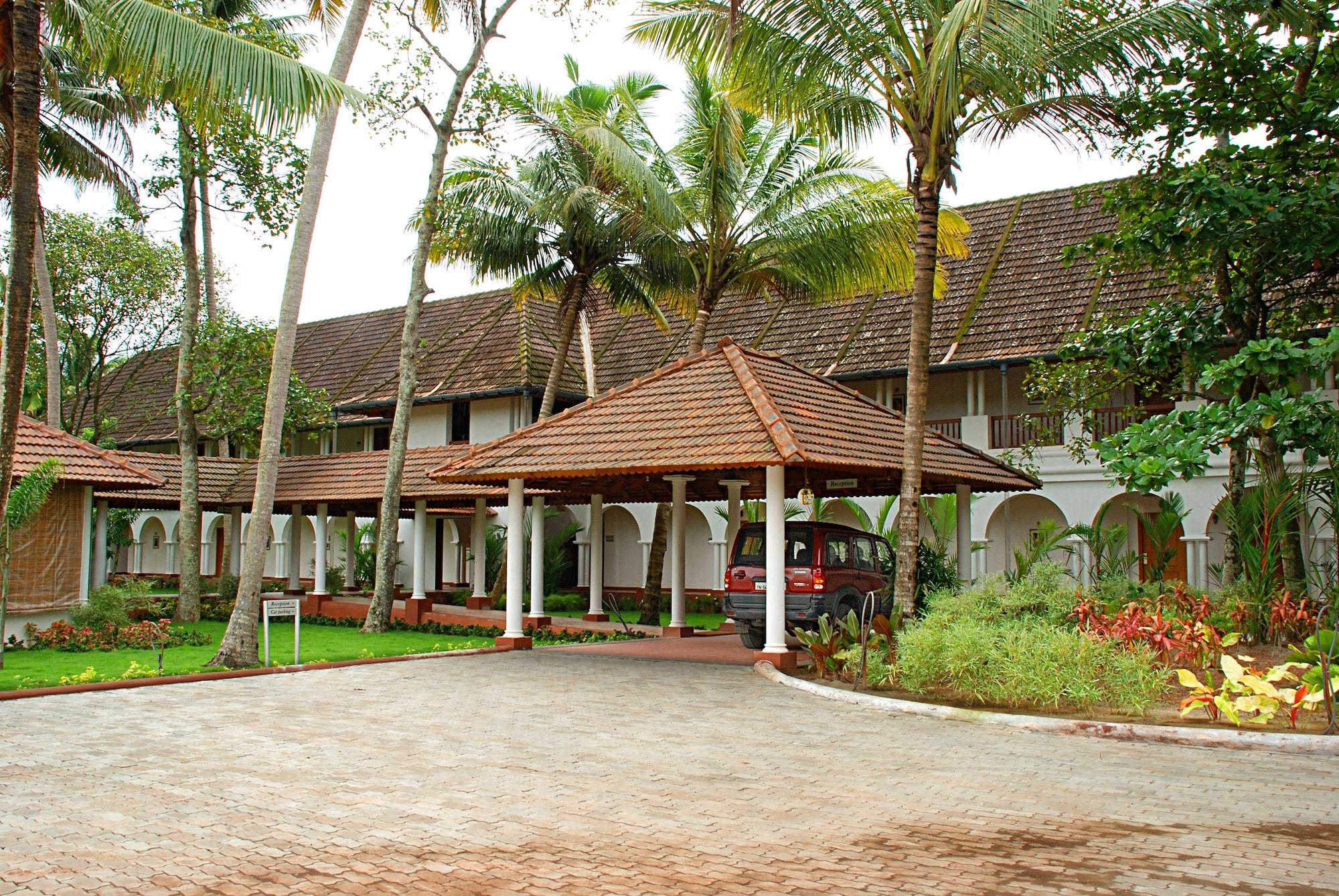 Vista Exterior Lemon Tree Vembanad Lake Resort, Kerala