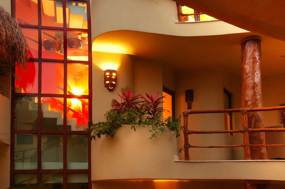 Hotel Maya Villa Condo Hotel