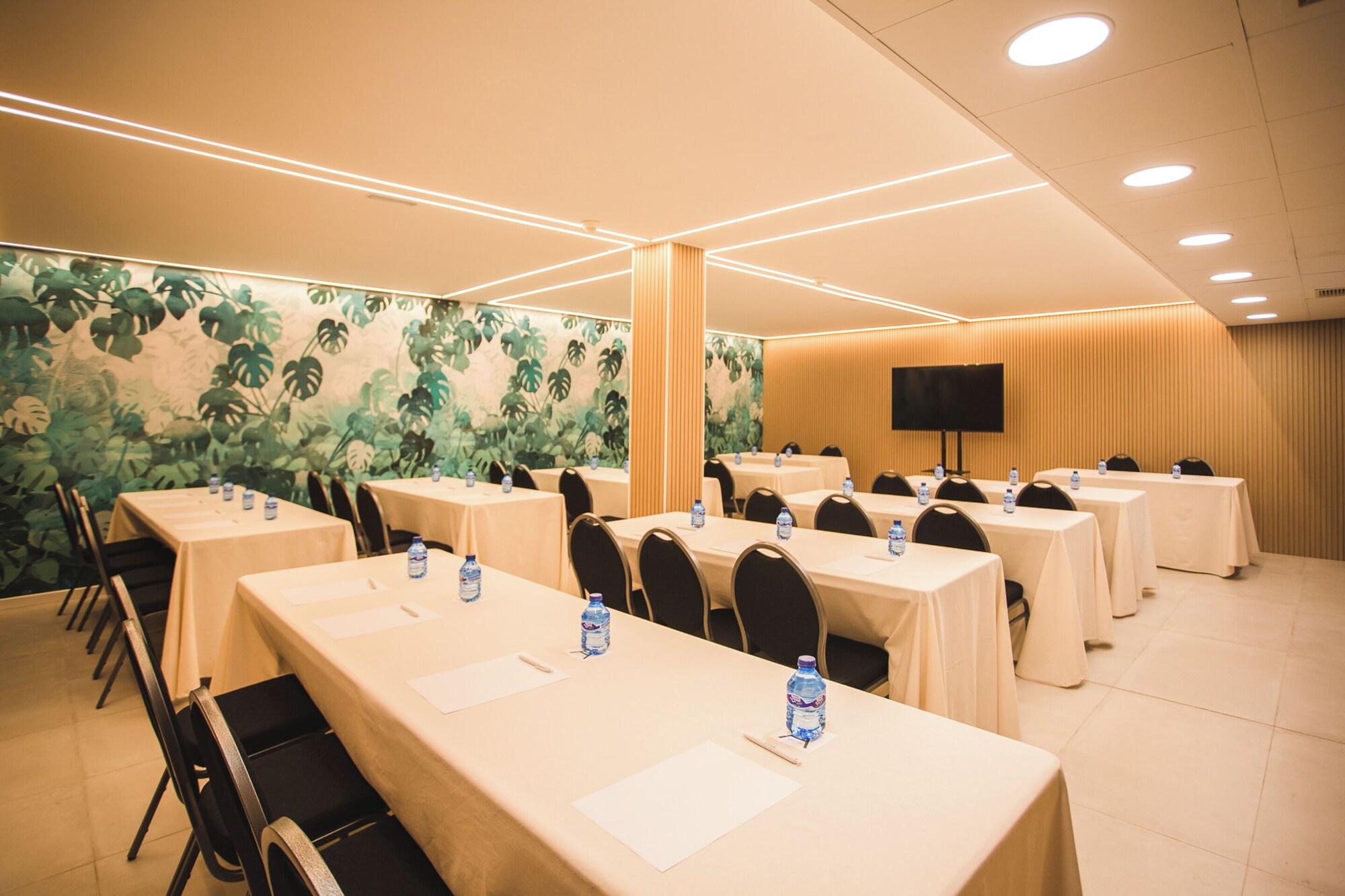Sala de Reuniones DWO Ábaster