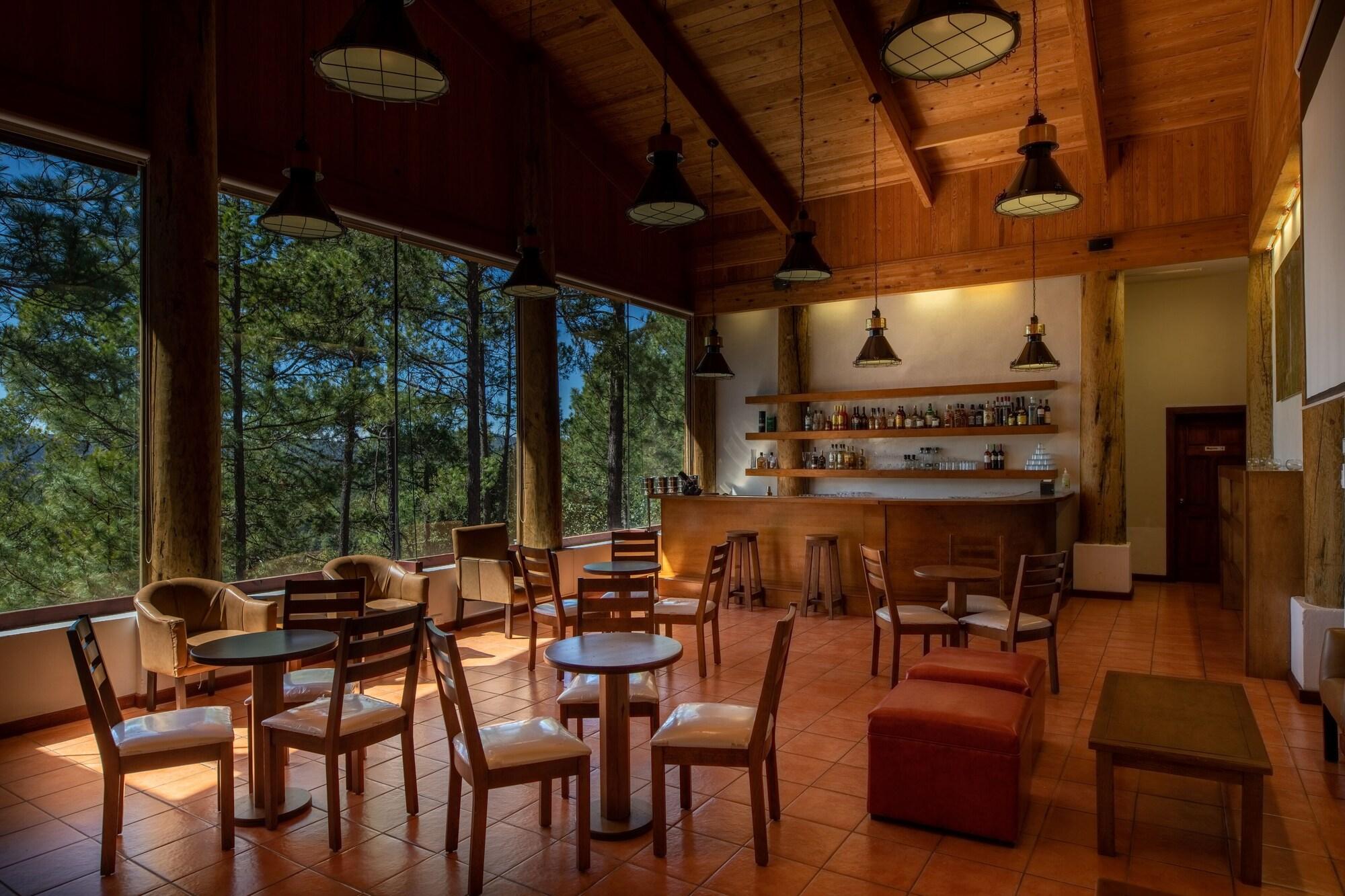 Bar/Salón Molinillos Mountain Resort
