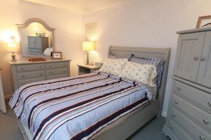 Alquiler Vacacional - Classic Cape: Huge Yard, Walk to Beaches, Brewster Flats, Restaurants & Bars