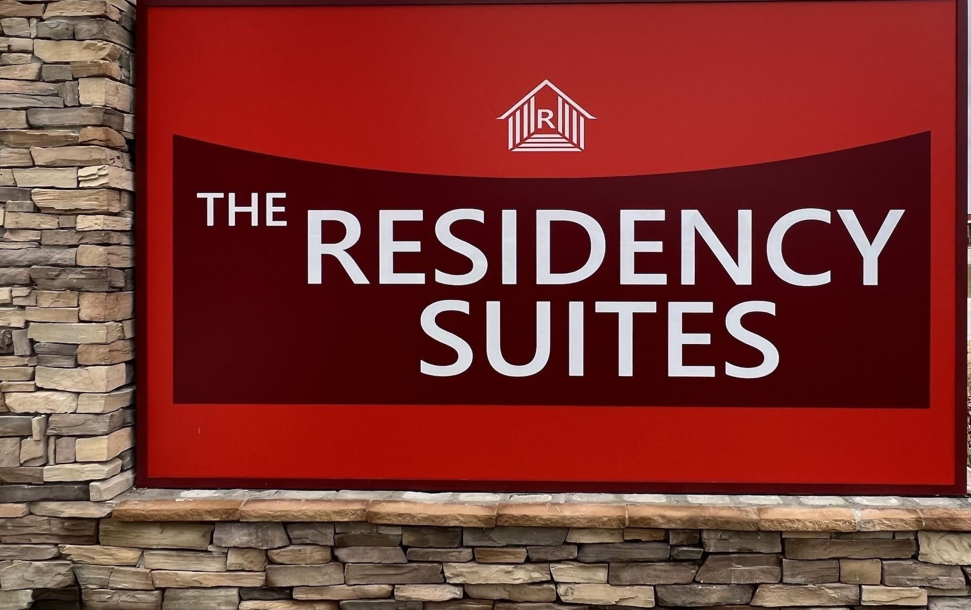 Varios The Residency Suites